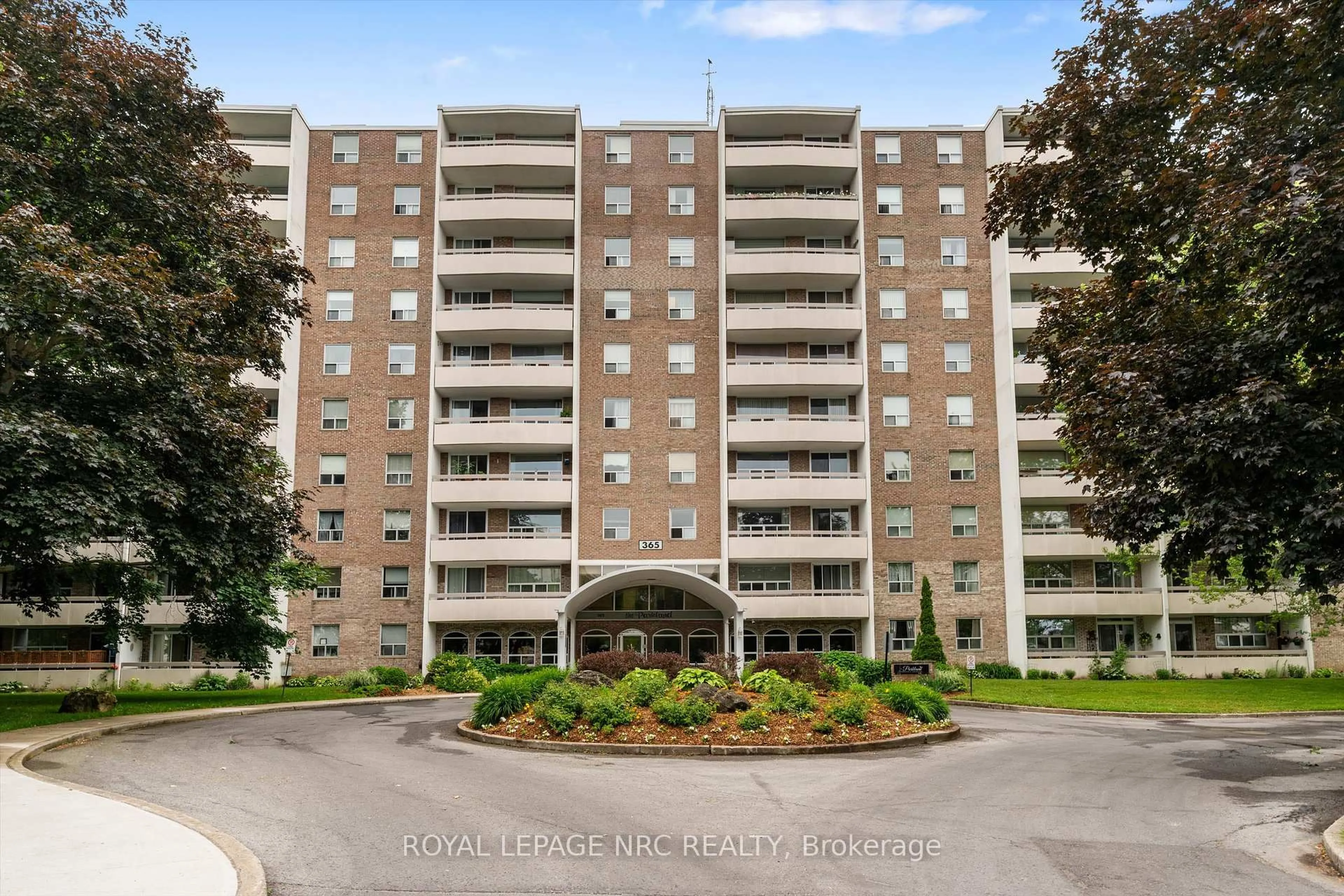 Unknown for 365 Geneva St #401, St. Catharines Ontario L2N 5S7