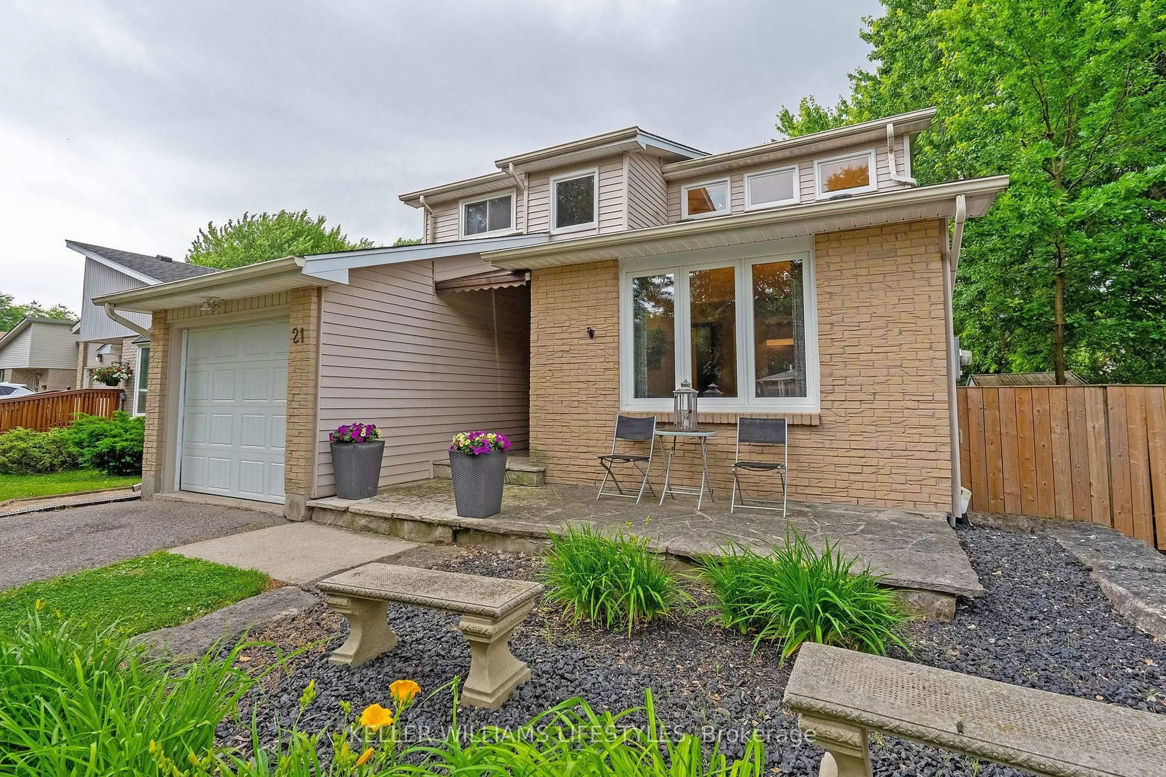 Home with brick exterior material, street for 21 Beechbank Cres, London South Ontario N6E 2N9