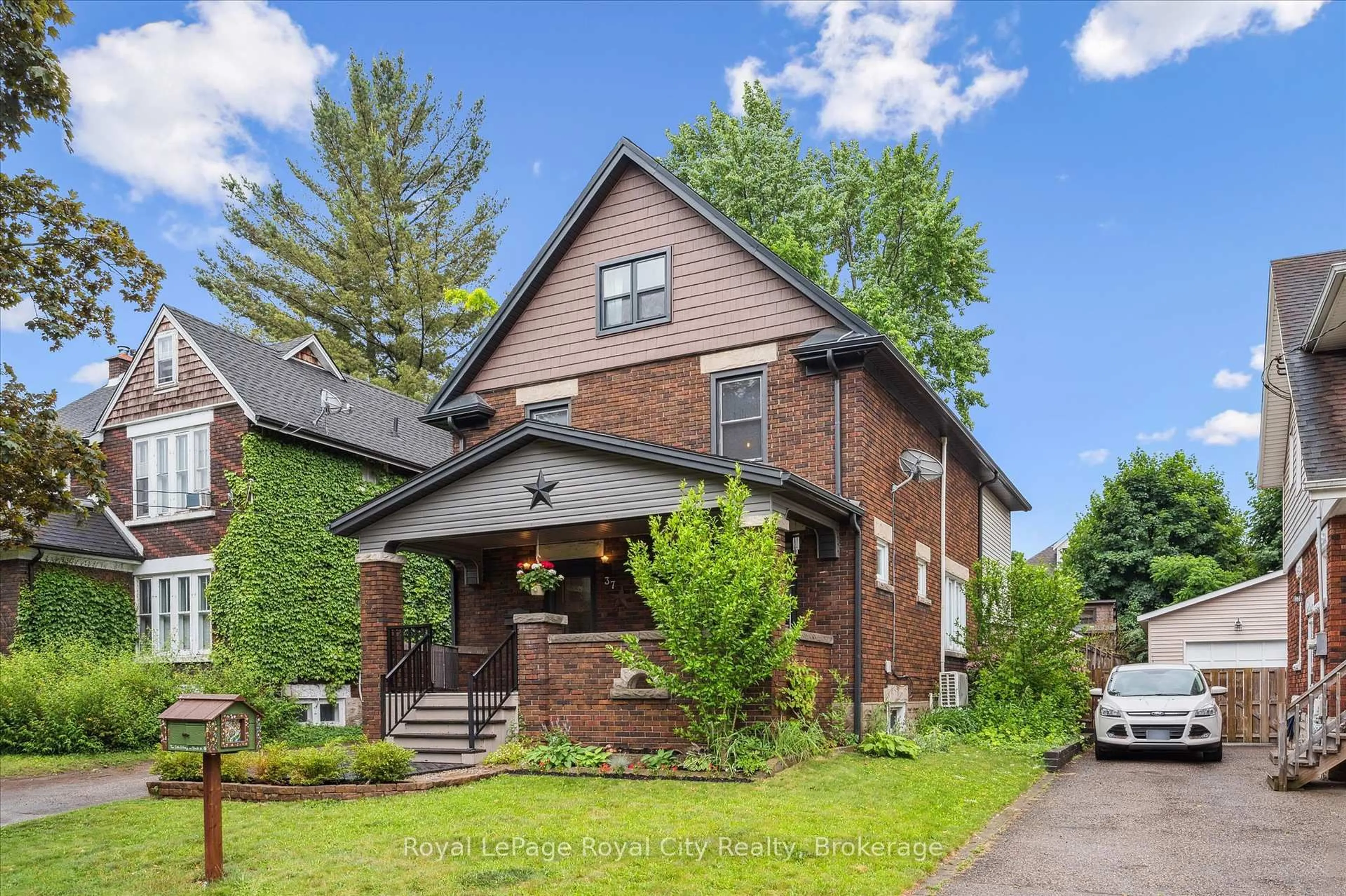 Home with brick exterior material, street for 37 Brock St, Kitchener Ontario N2M 1X2