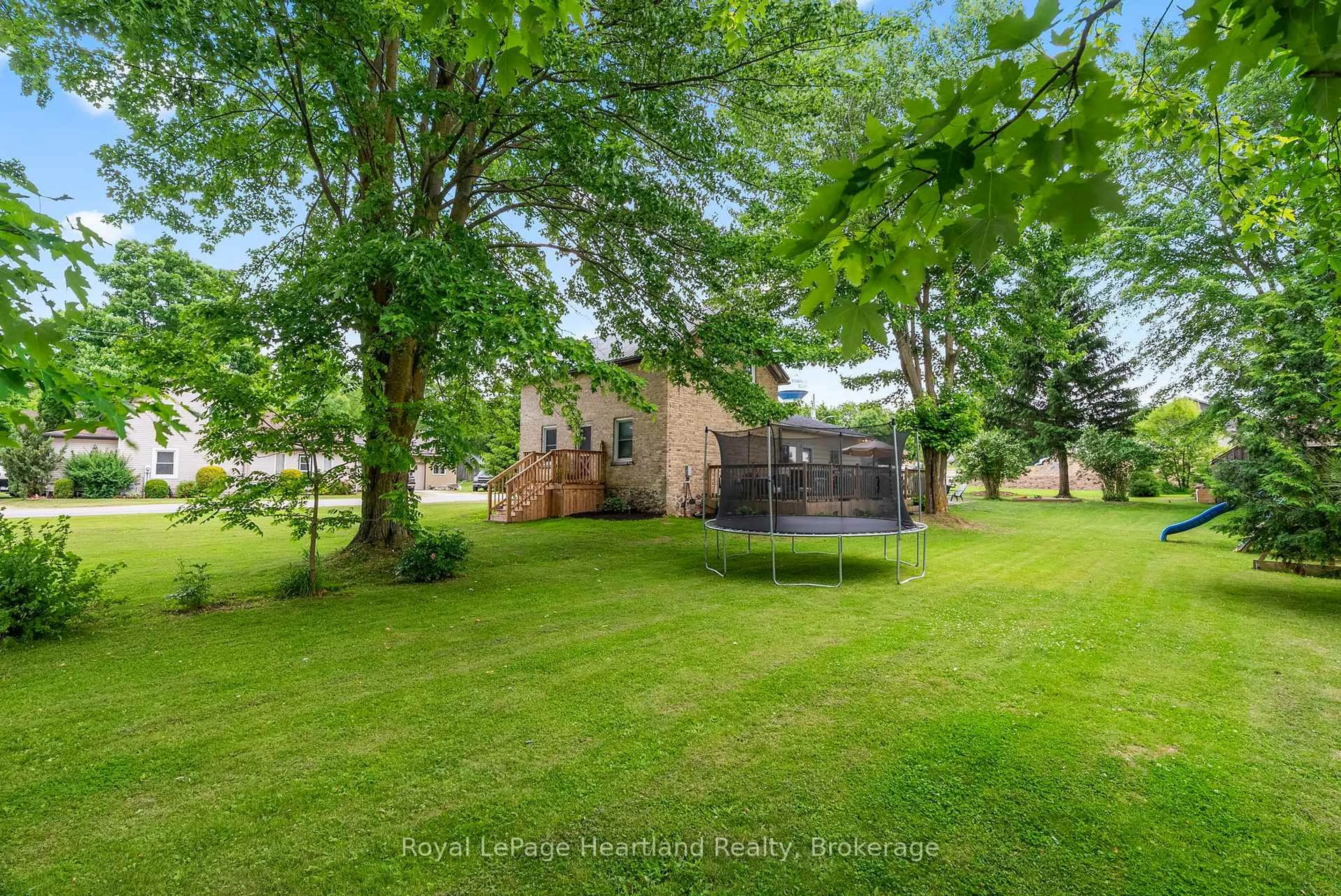 A pic from outside/outdoor area/front of a property/back of a property/a pic from drone, unknown for 33 ALLAN St, Minto Ontario N0G 1M0