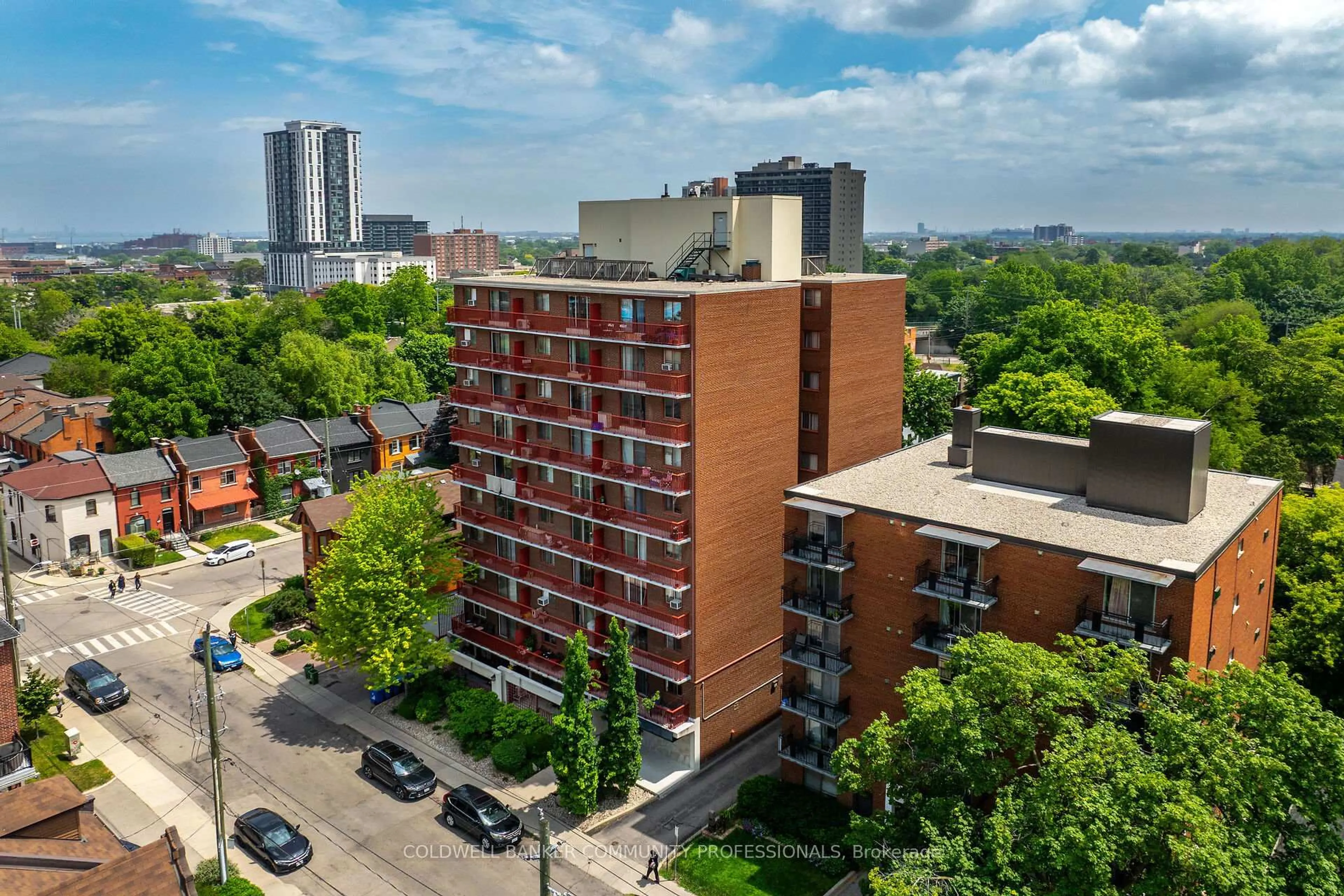 A pic from outside/outdoor area/front of a property/back of a property/a pic from drone, city buildings view from balcony for 141 Catharine St #806, Hamilton Ontario L8N 2J7