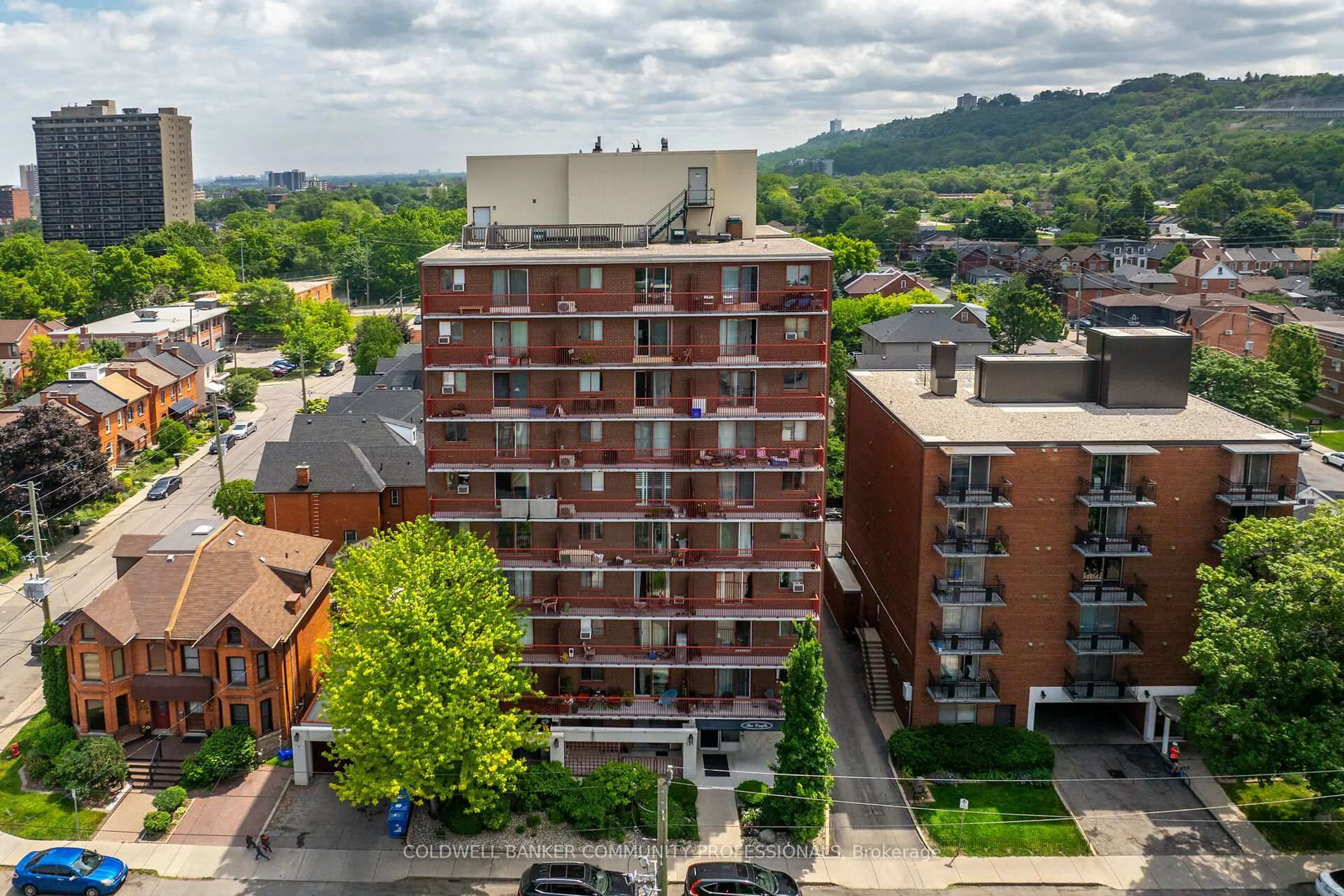 A pic from outside/outdoor area/front of a property/back of a property/a pic from drone, city buildings view from balcony for 141 Catharine St #806, Hamilton Ontario L8N 2J7