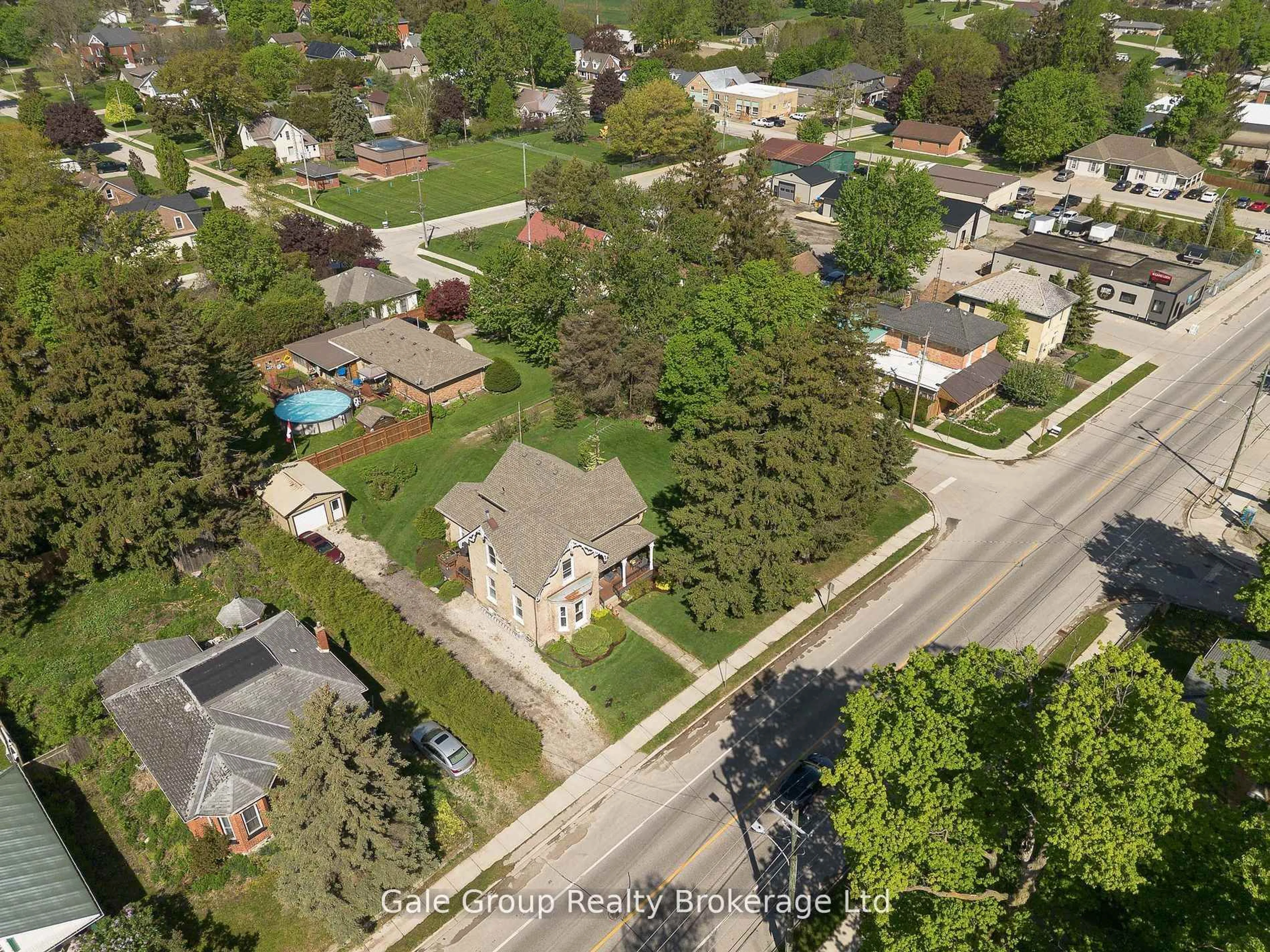 A pic from outside/outdoor area/front of a property/back of a property/a pic from drone, street for 109 Huron St, Zorra Ontario N0J 1J0
