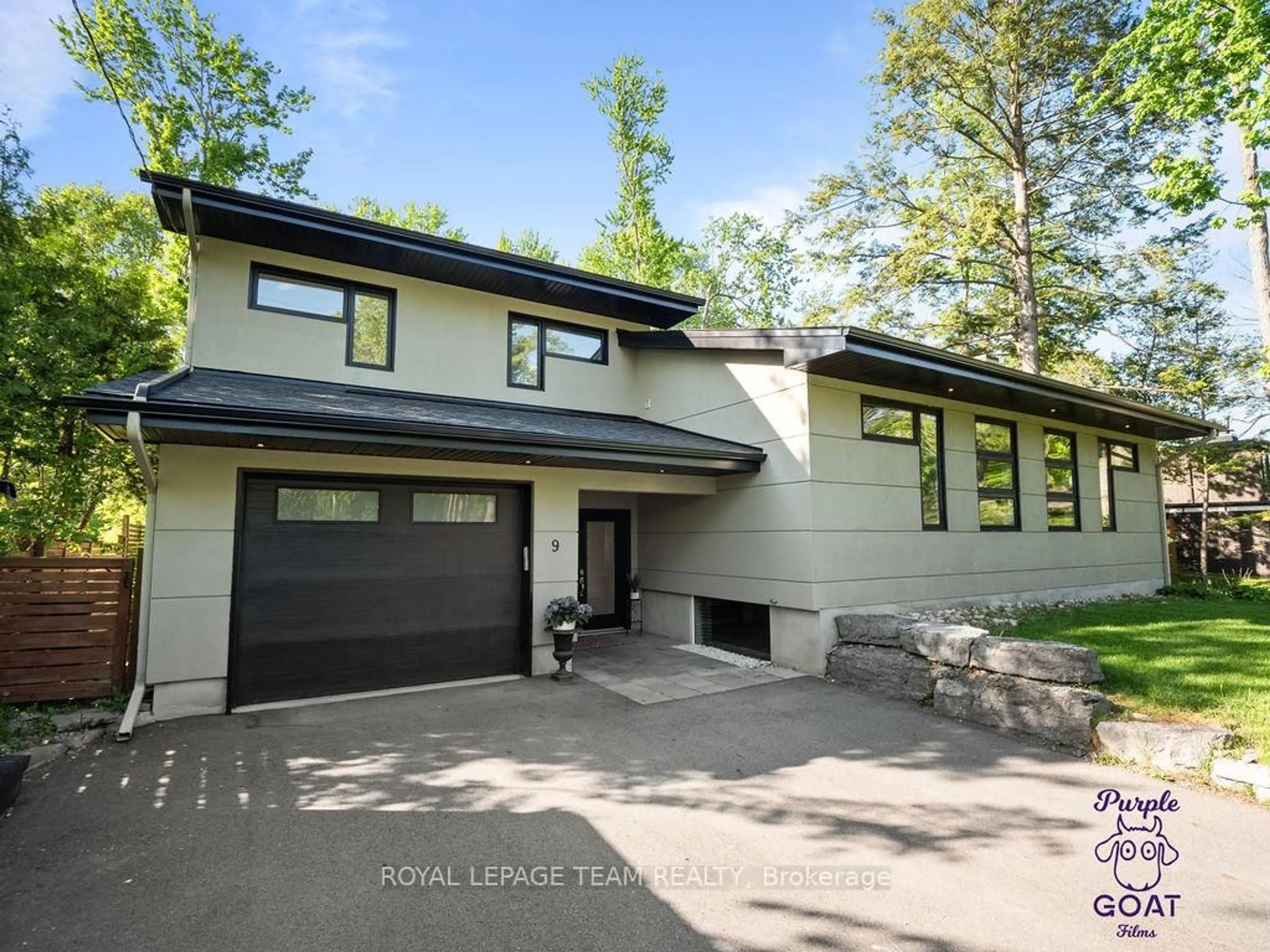 Unknown for 9 Burnbank St, Ottawa Ontario K2G 0H2
