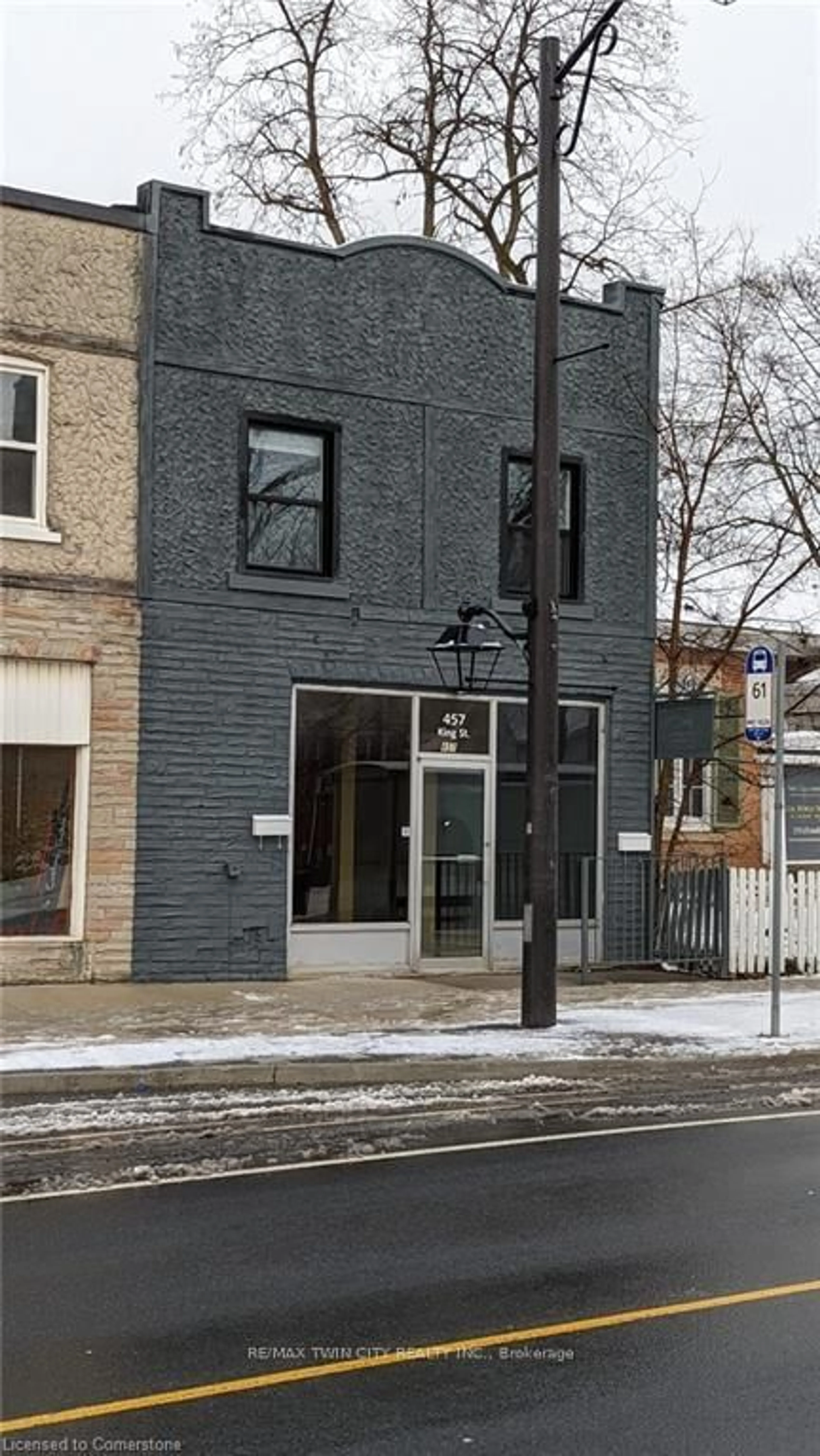 Unknown for 457 King St, Cambridge Ontario N3H 3N1