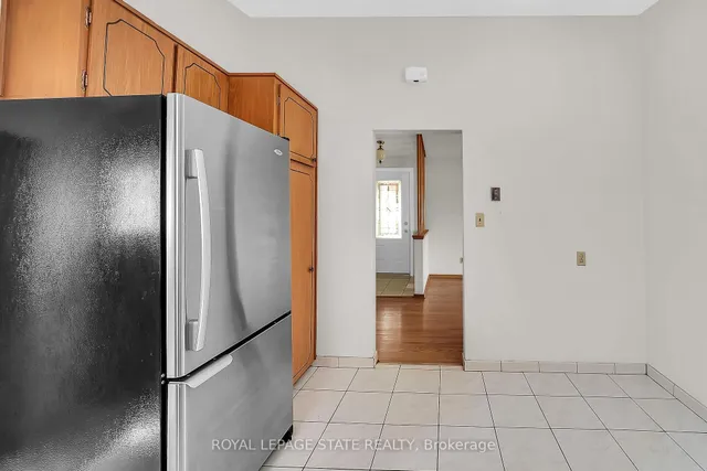 Additional image 33 of 27 San Fernando Dr