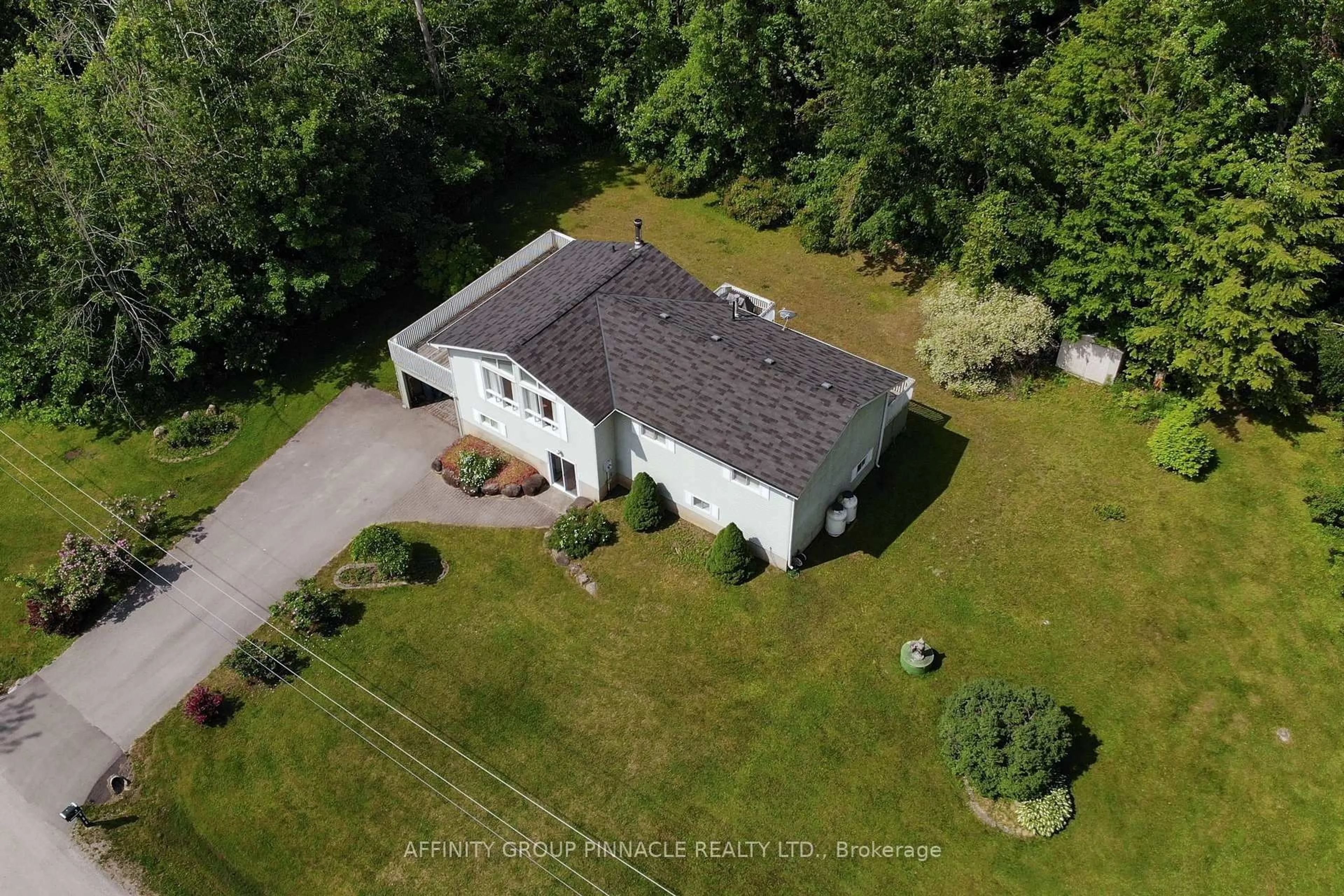 A pic from outside/outdoor area/front of a property/back of a property/a pic from drone, unknown for 3 Hemlock St, Kawartha Lakes Ontario K0M 1N0