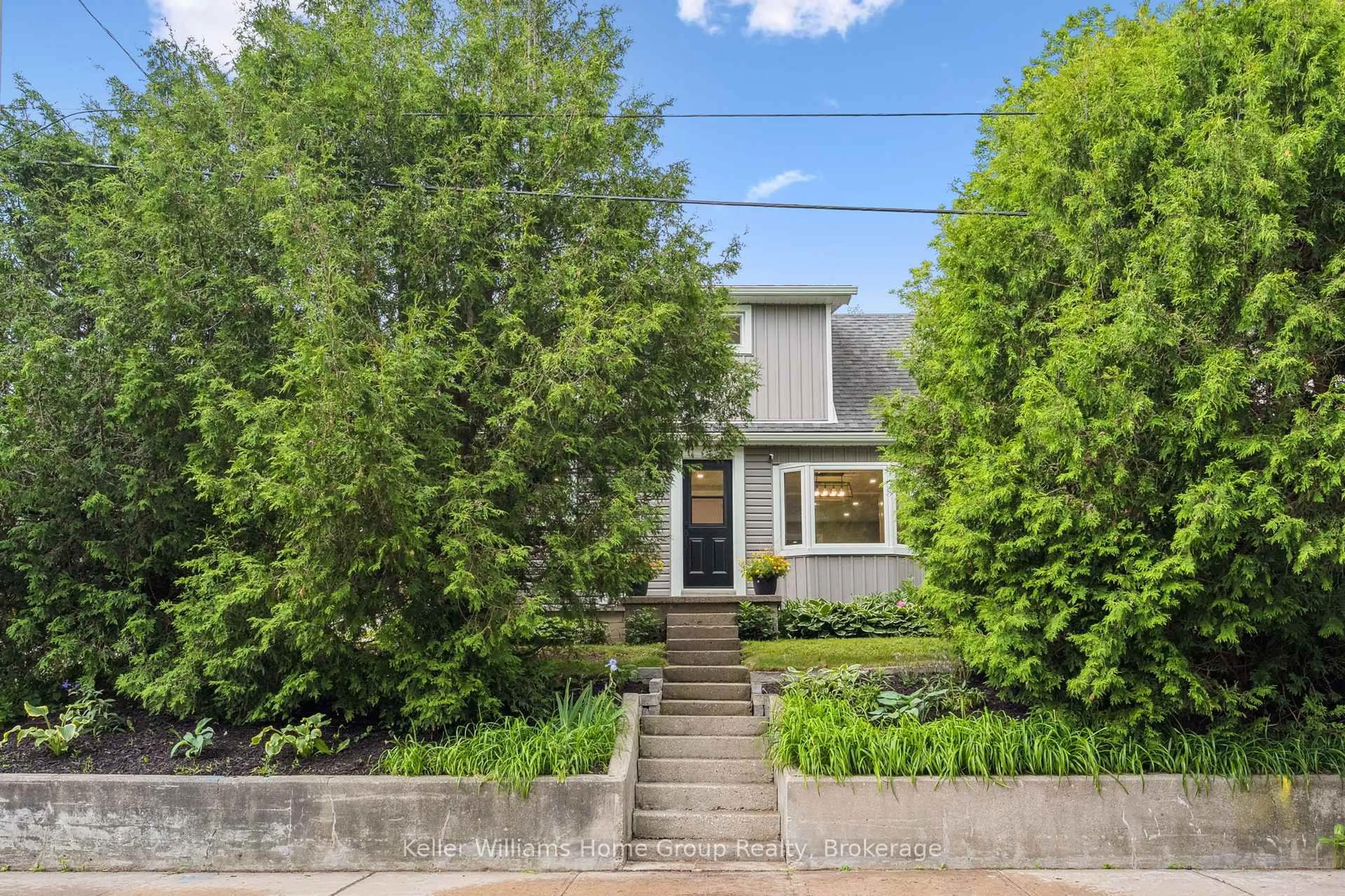 Unknown for 298 Kathleen St, Guelph Ontario N1H 4Y8
