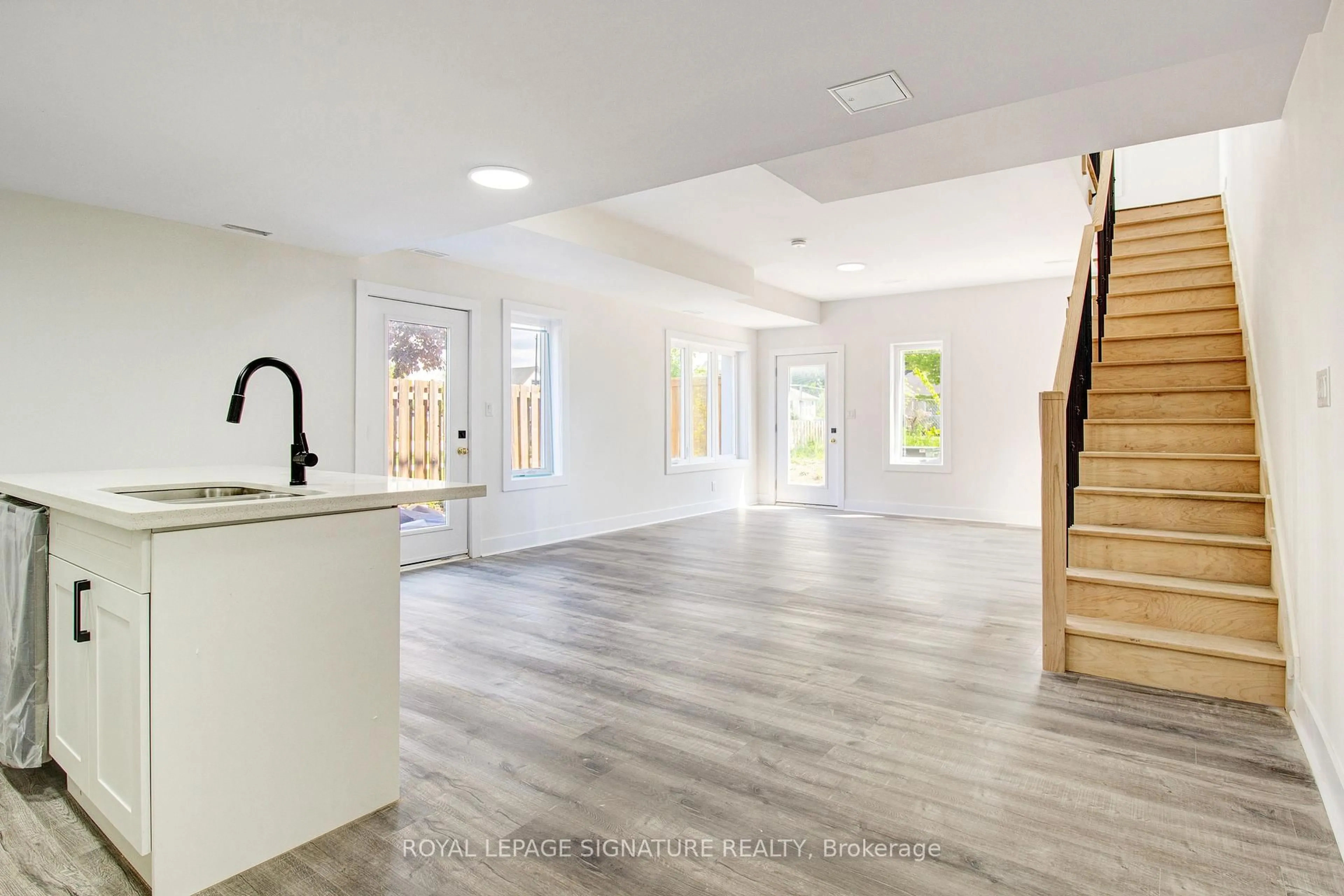 Open concept kitchen, unknown for 6701 Thorold Stone Rd #8, Niagara Falls Ontario L2J 1B3