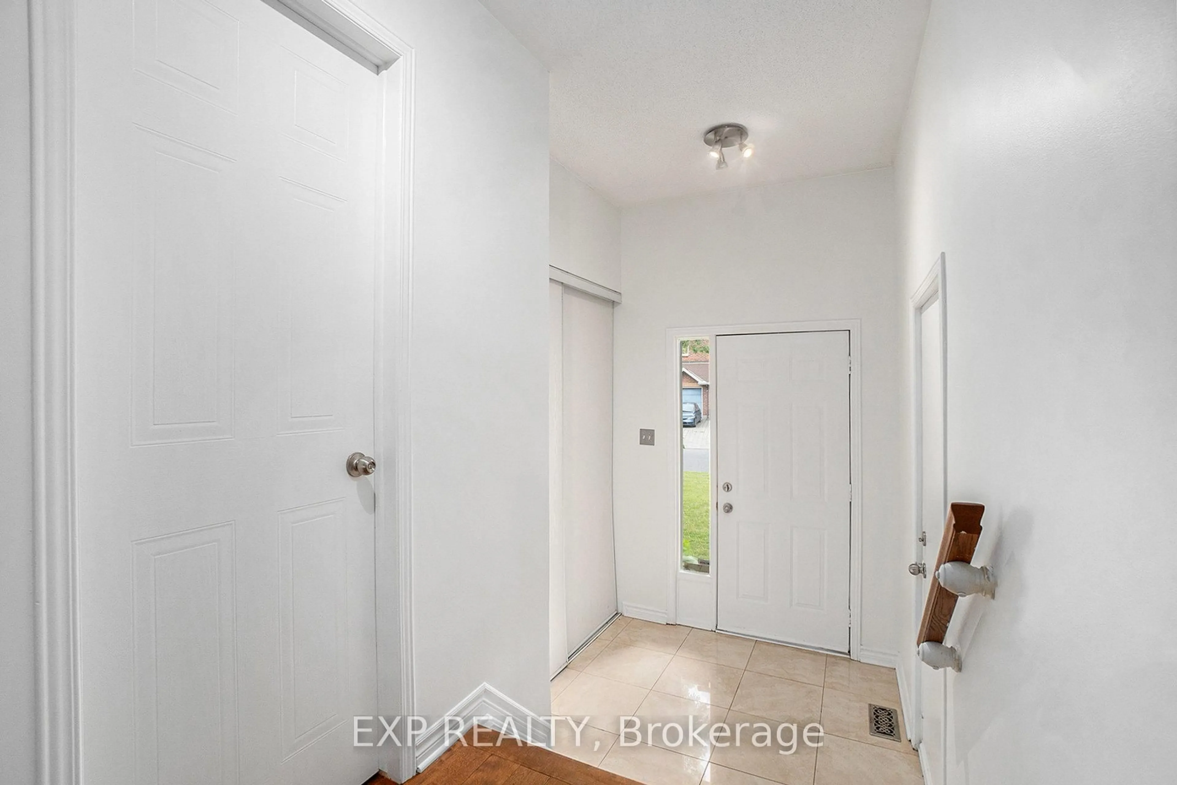 Unknown for 1666 Greywood Dr, Ottawa Ontario K1C 4W3