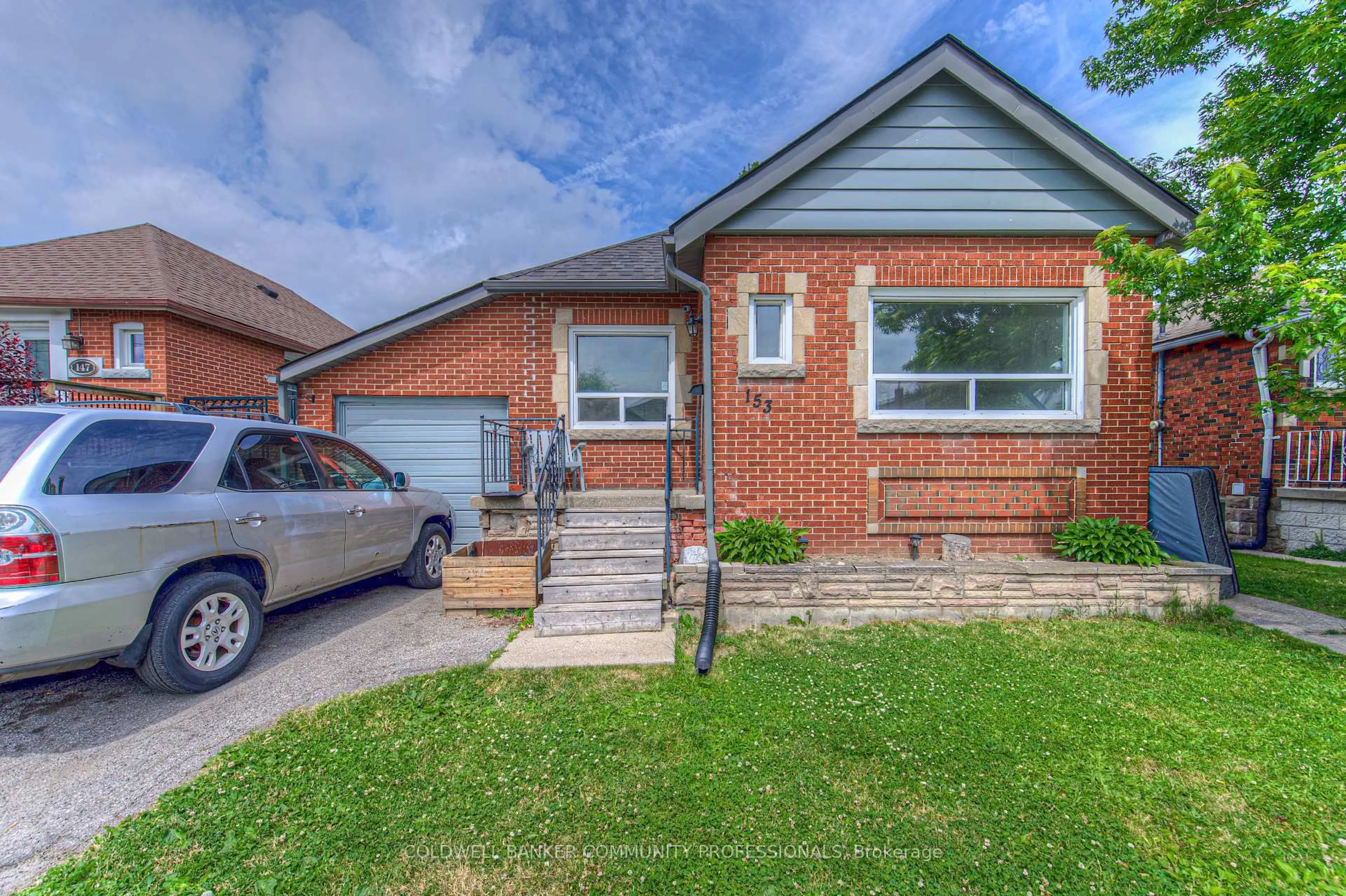 Home with brick exterior material, street for 153 Fairfield Ave, Hamilton Ontario L8H 5H3