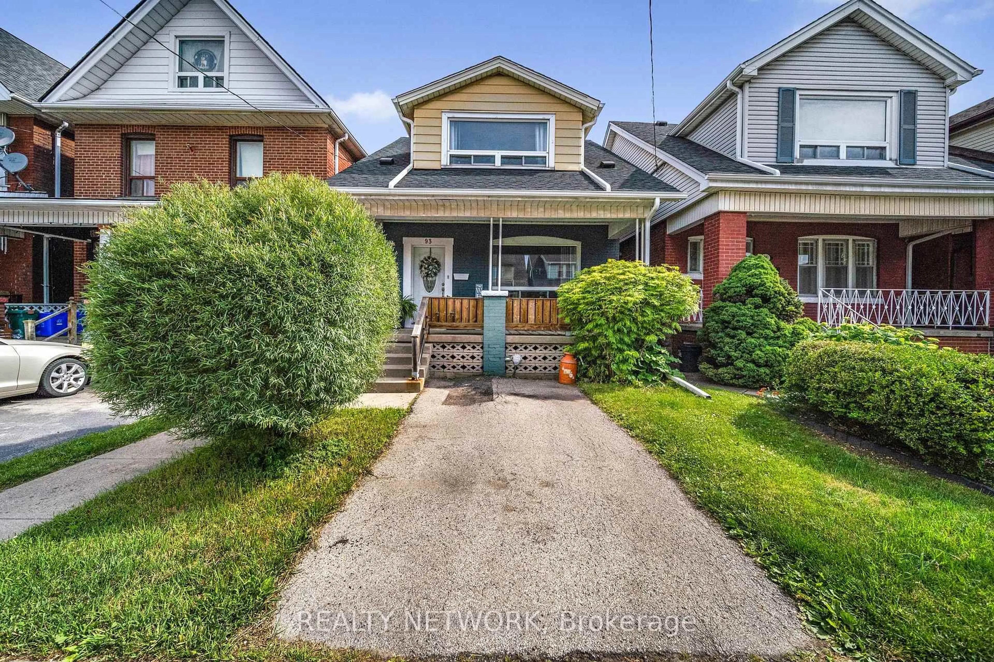 Home with brick exterior material, street for 93 Somerset Ave, Hamilton Ontario L8L 2L6