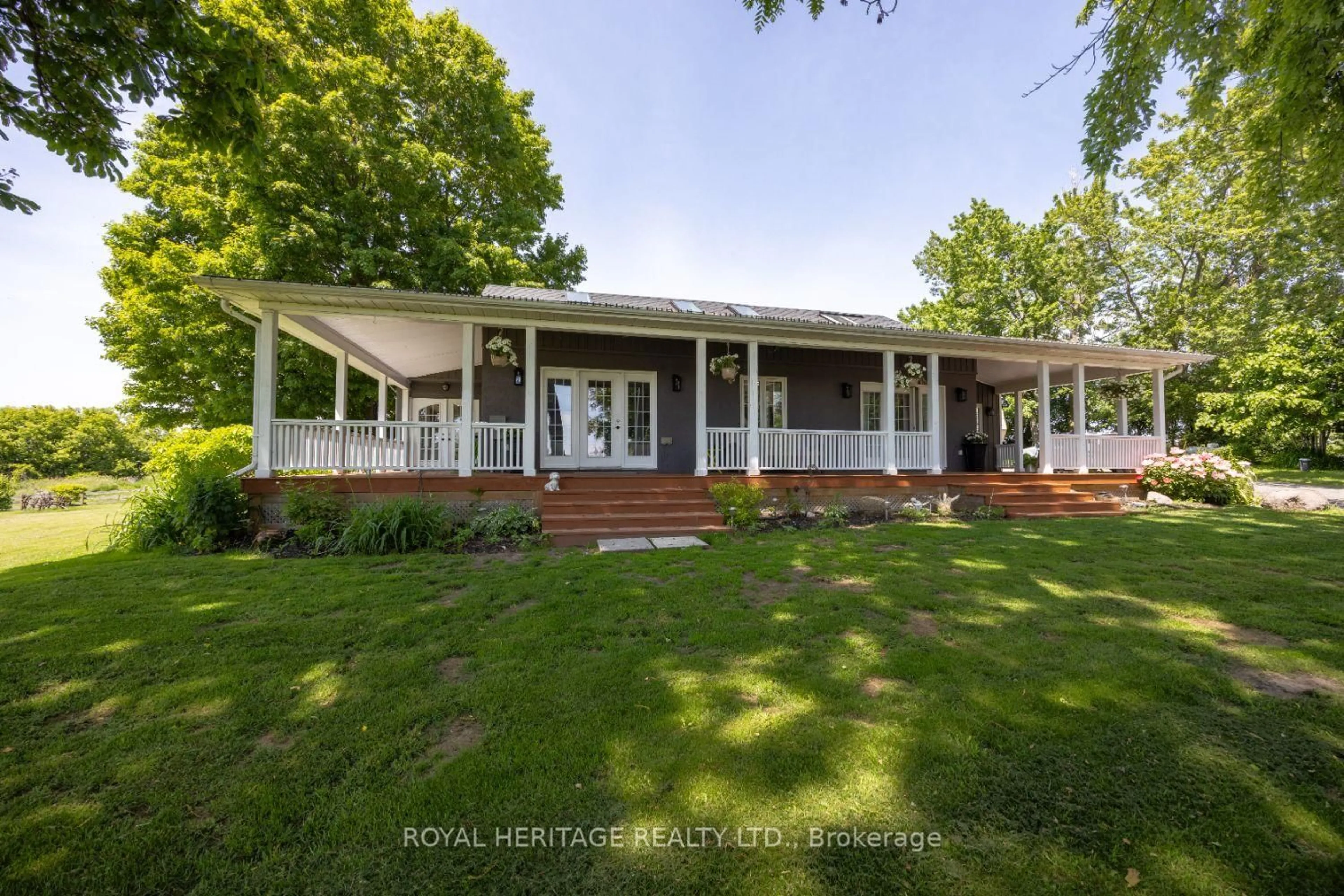 A pic from outside/outdoor area/front of a property/back of a property/a pic from drone, unknown for 4244 Marsh Rd, Port Hope Ontario L1A 3V7