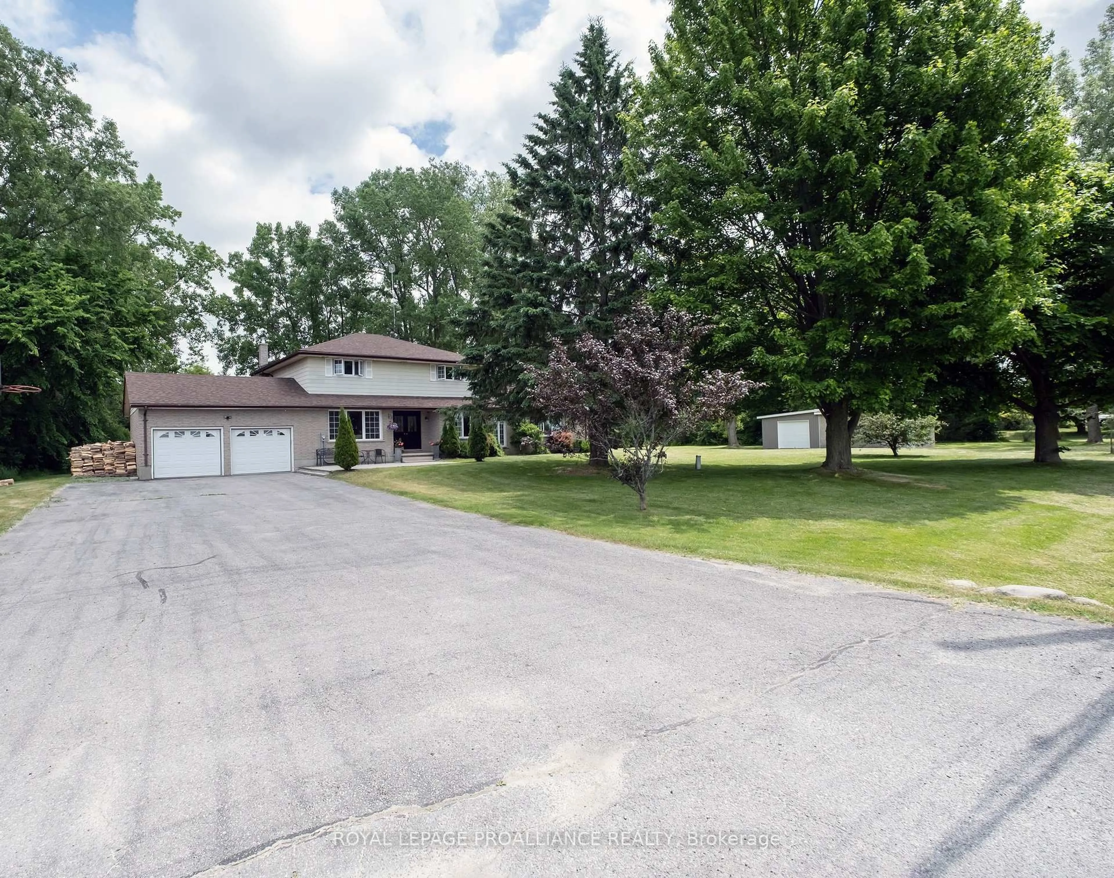 A pic from outside/outdoor area/front of a property/back of a property/a pic from drone, street for 104 Bethany Rd, Belleville Ontario K8N 4Z6