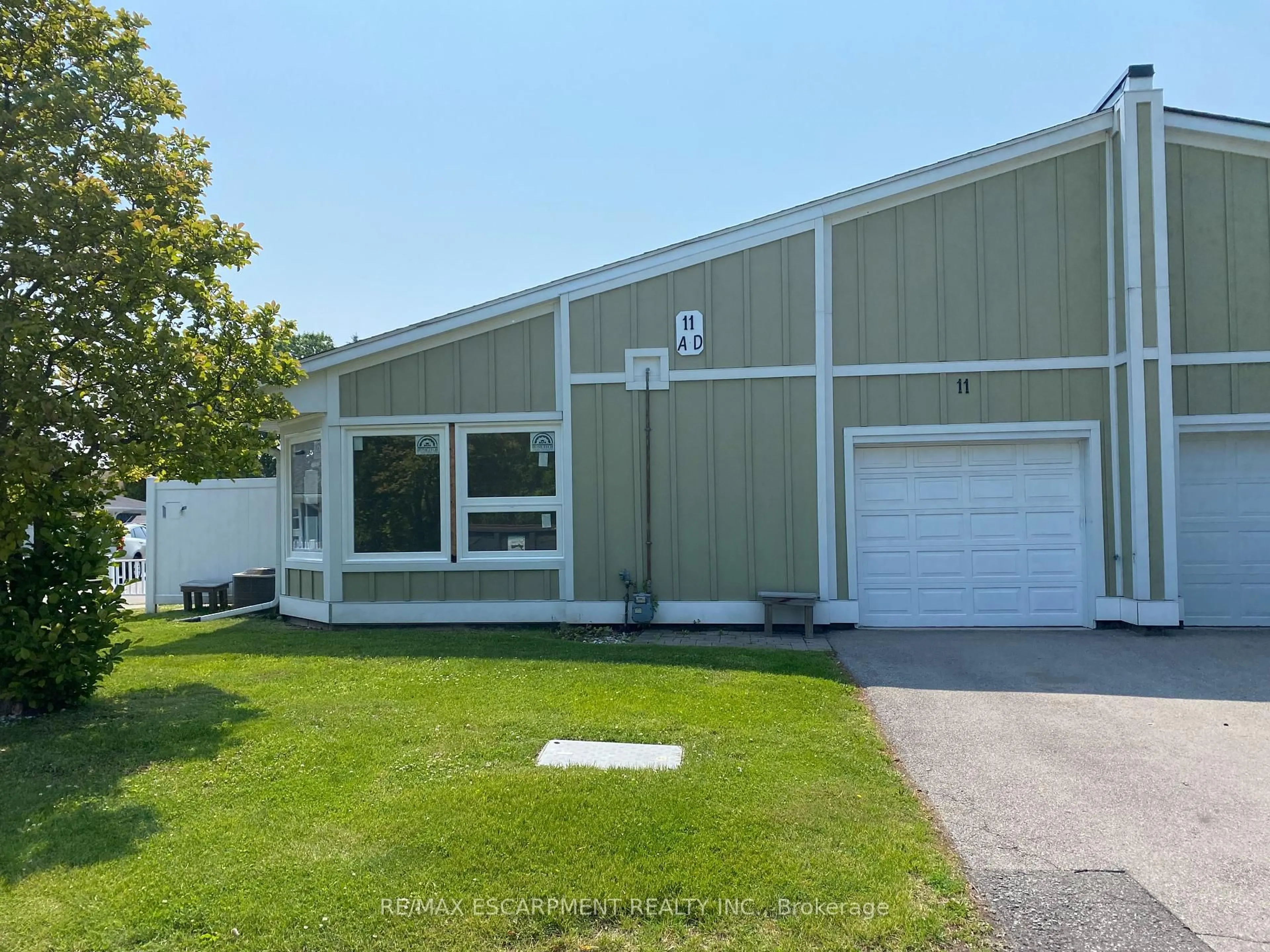 Home with vinyl exterior material, unknown for 11A Father Biro Tr, Hamilton Ontario L9B 1T8