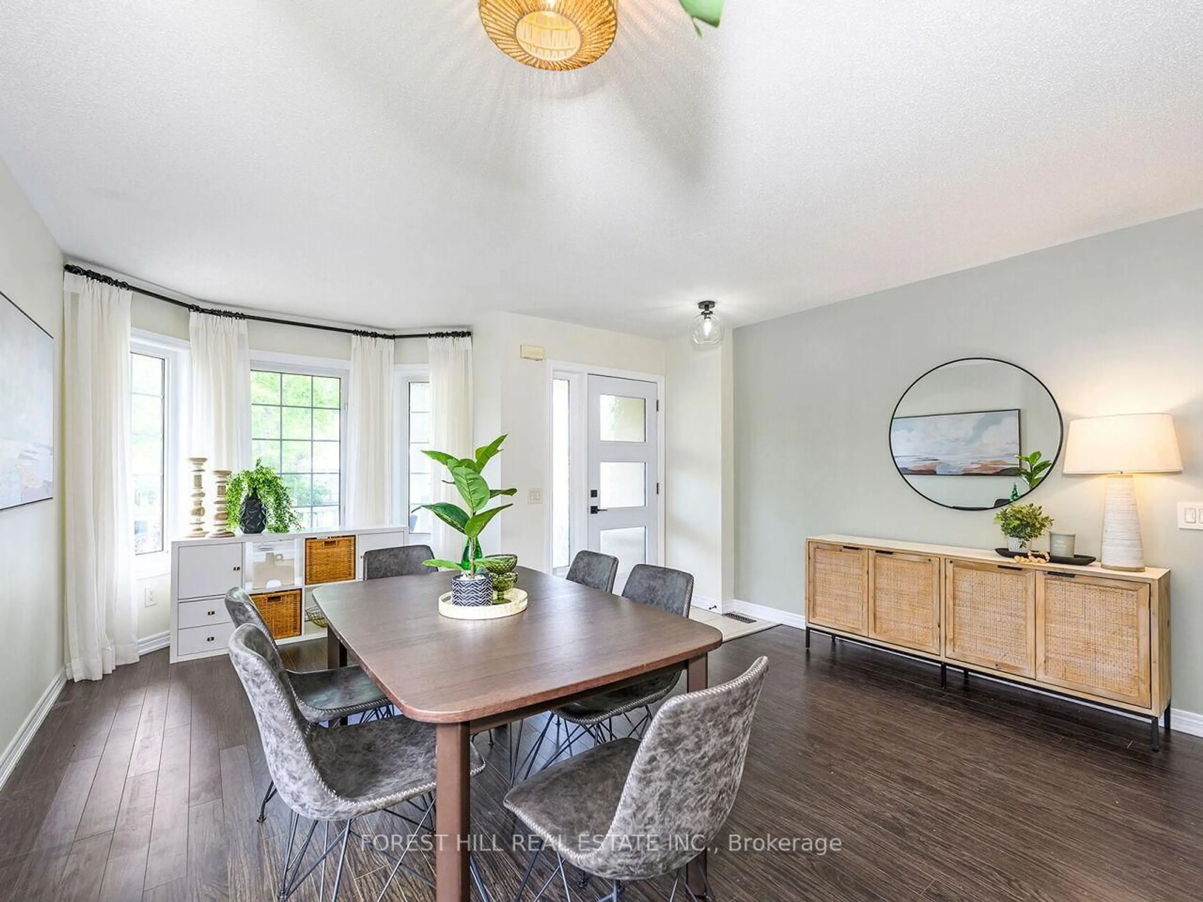 Dining room, wood/laminate floor for 778 Greenwood Cres, Shelburne Ontario L9V 3C8