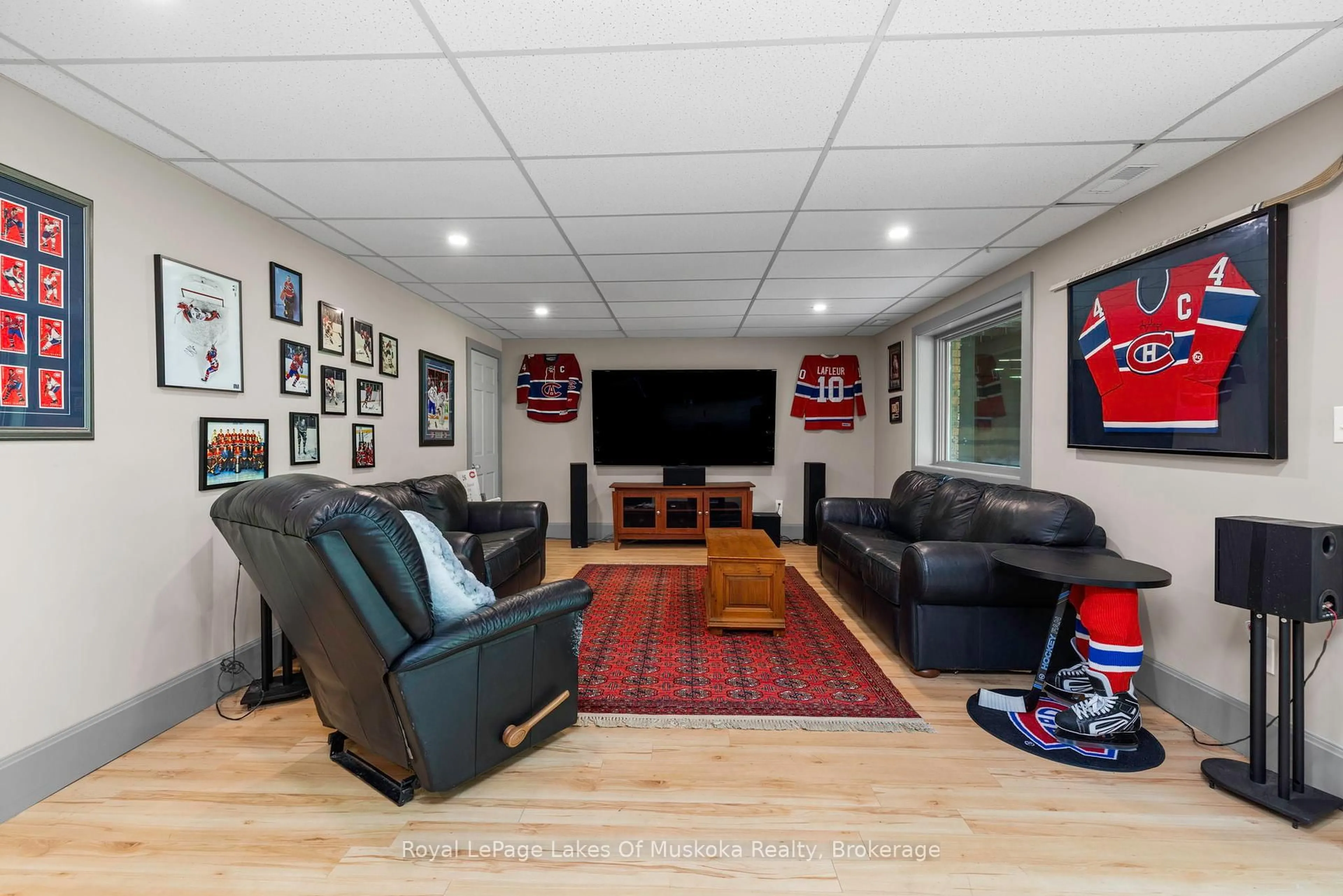 Home theater for 31 Curling Rd, Bracebridge Ontario P1L 1M6