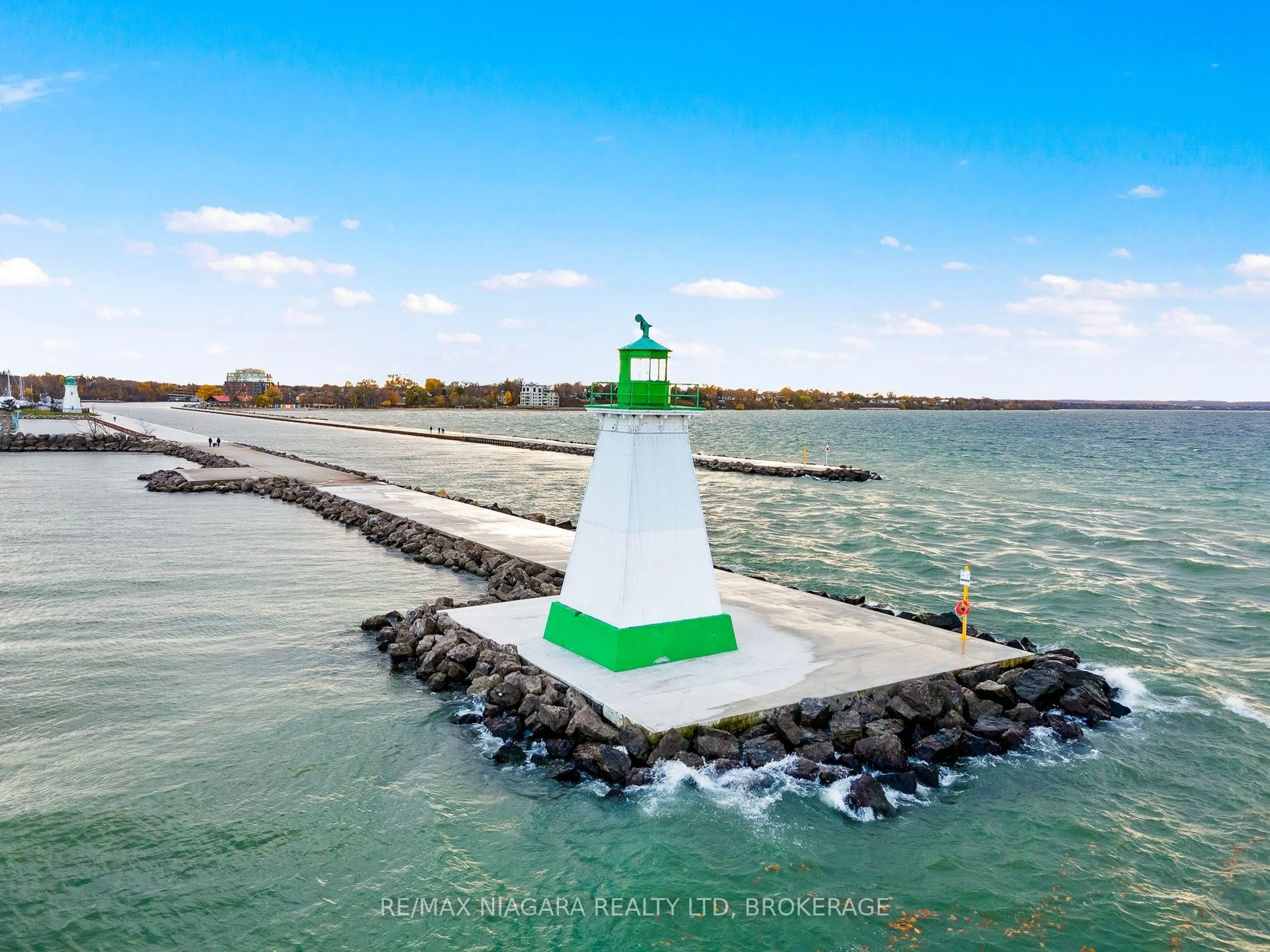 Unknown for 9 Shelley Ave, St. Catharines Ontario L2N 5L4