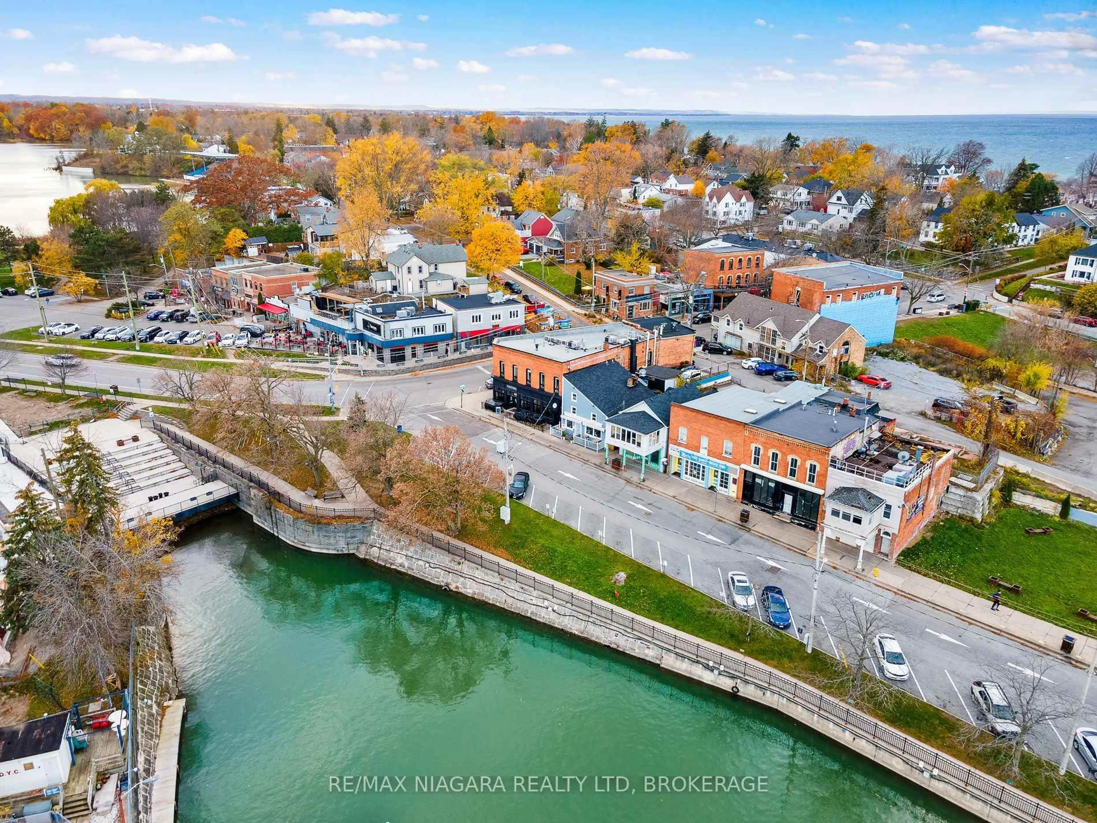 A pic from outside/outdoor area/front of a property/back of a property/a pic from drone, water/lake/river/ocean view for 9 Shelley Ave, St. Catharines Ontario L2N 5L4