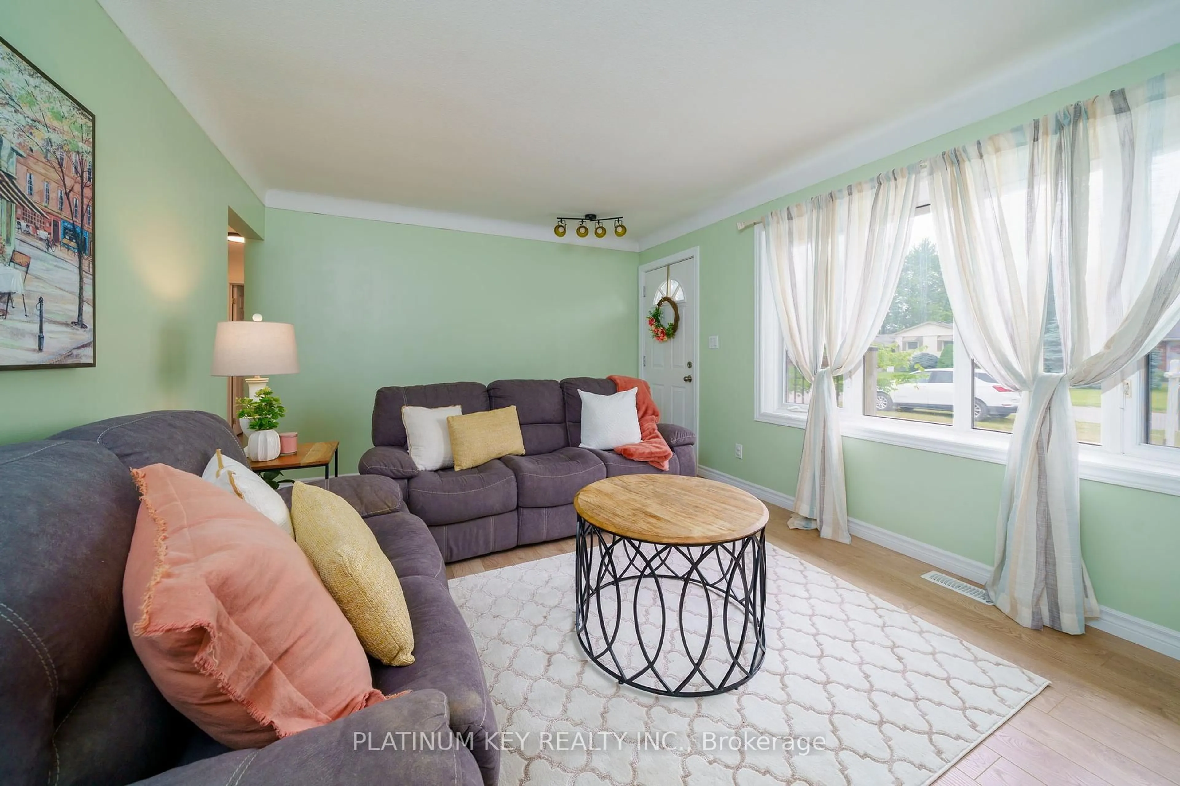 Living room with furniture, unknown for 382 Adelaide St, Strathroy Caradoc Ontario N7G 2W3