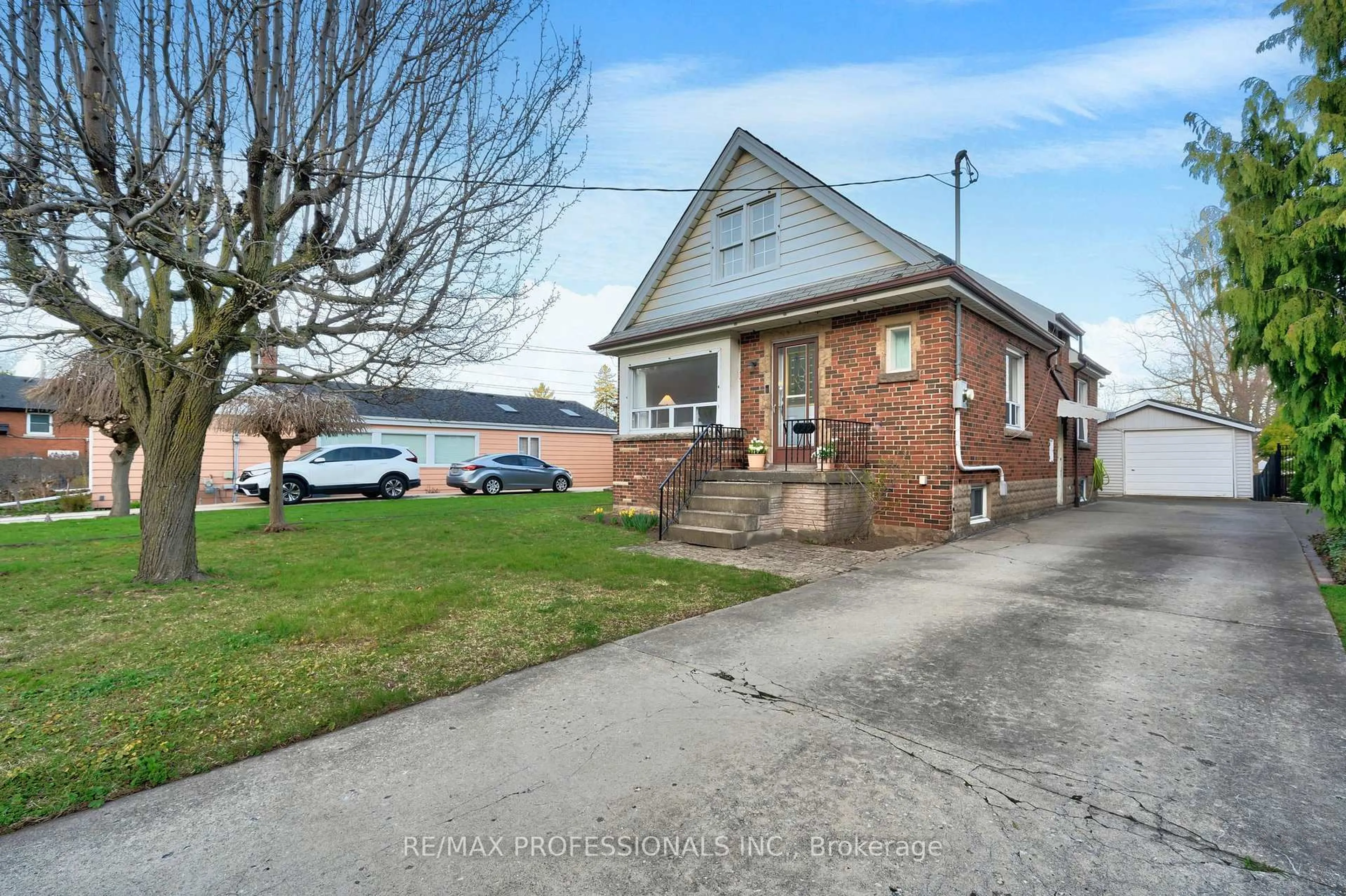 Home with brick exterior material, street for 129 Kimberly Dr, Hamilton Ontario L8K 4K9