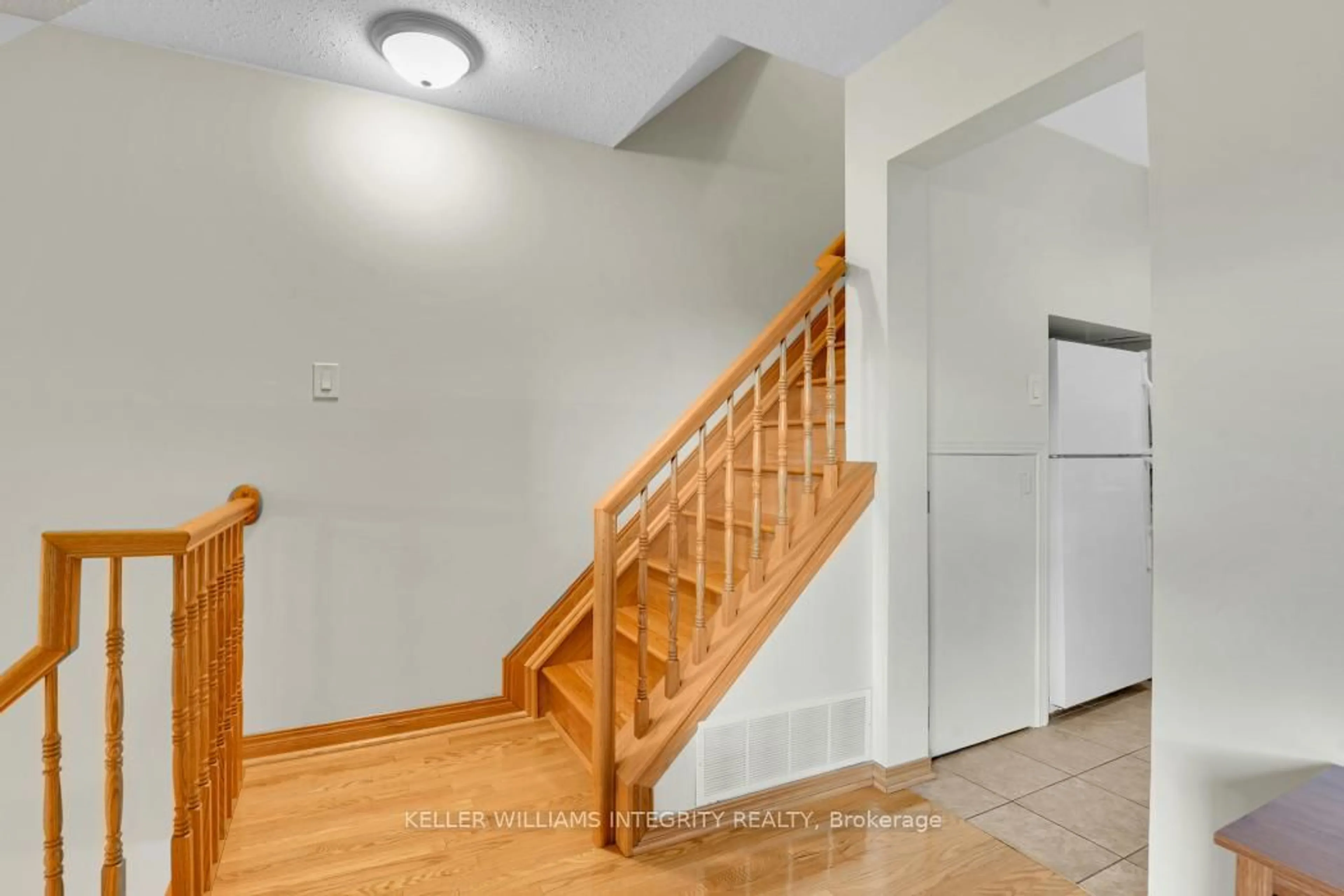 Unknown for 403 Montfort St #12, Ottawa Ontario K1L 8G8