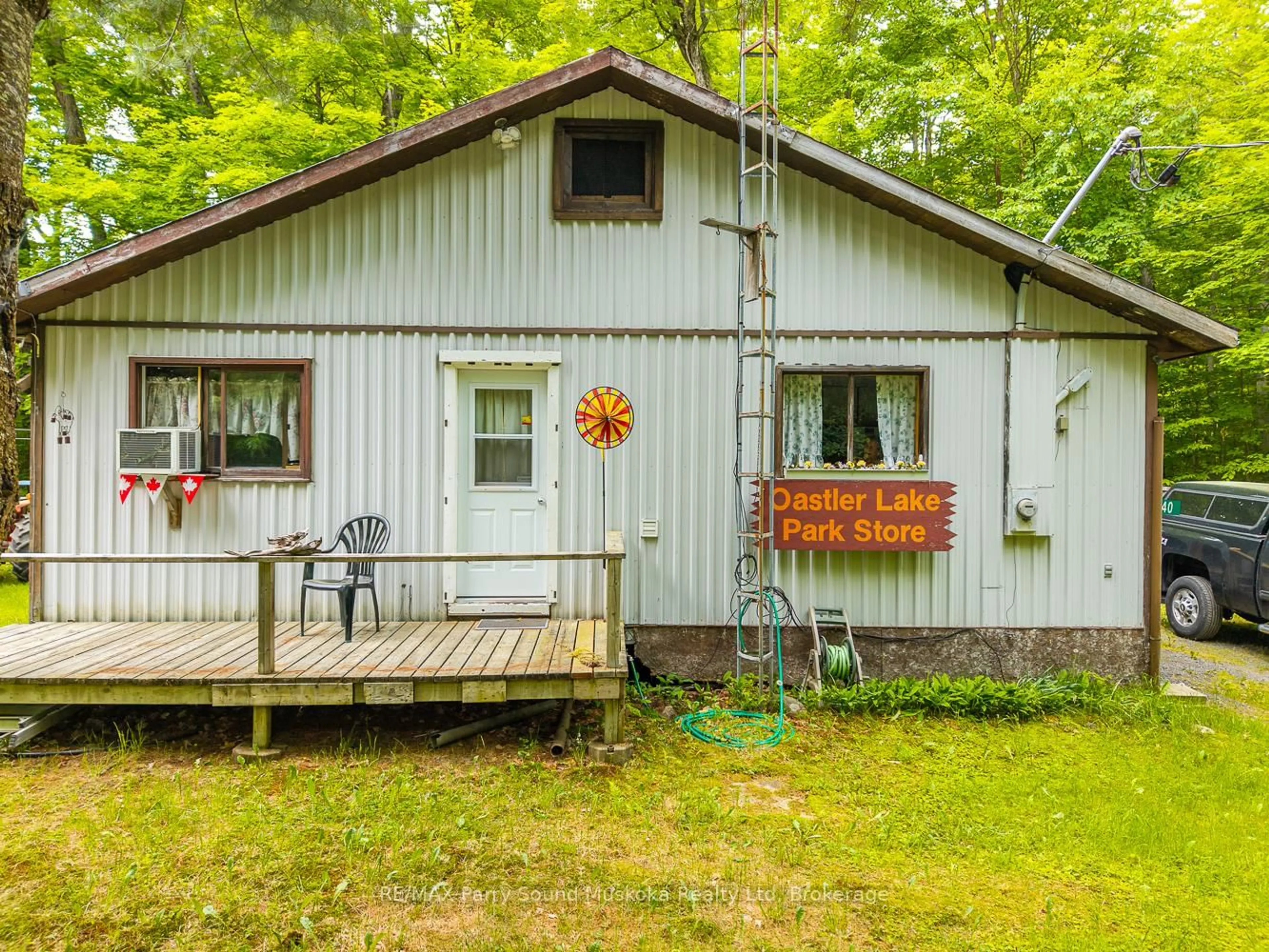 Shed for 40 Loon Echo Tl Tr, Seguin Ontario P2A 2W8