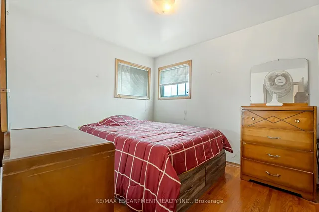 Additional property image - 45 East 17th St