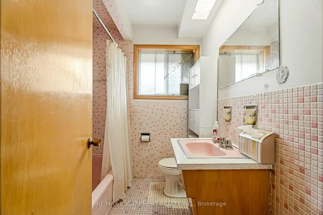 Additional property image - 45 East 17th St
