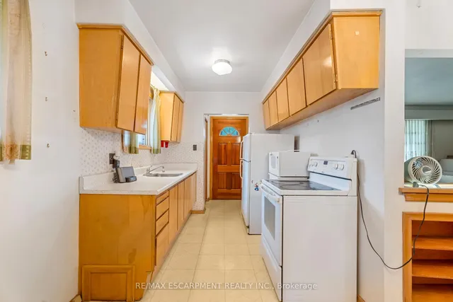 Additional property image - 45 East 17th St