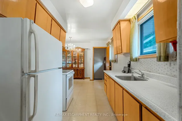 Additional property image - 45 East 17th St