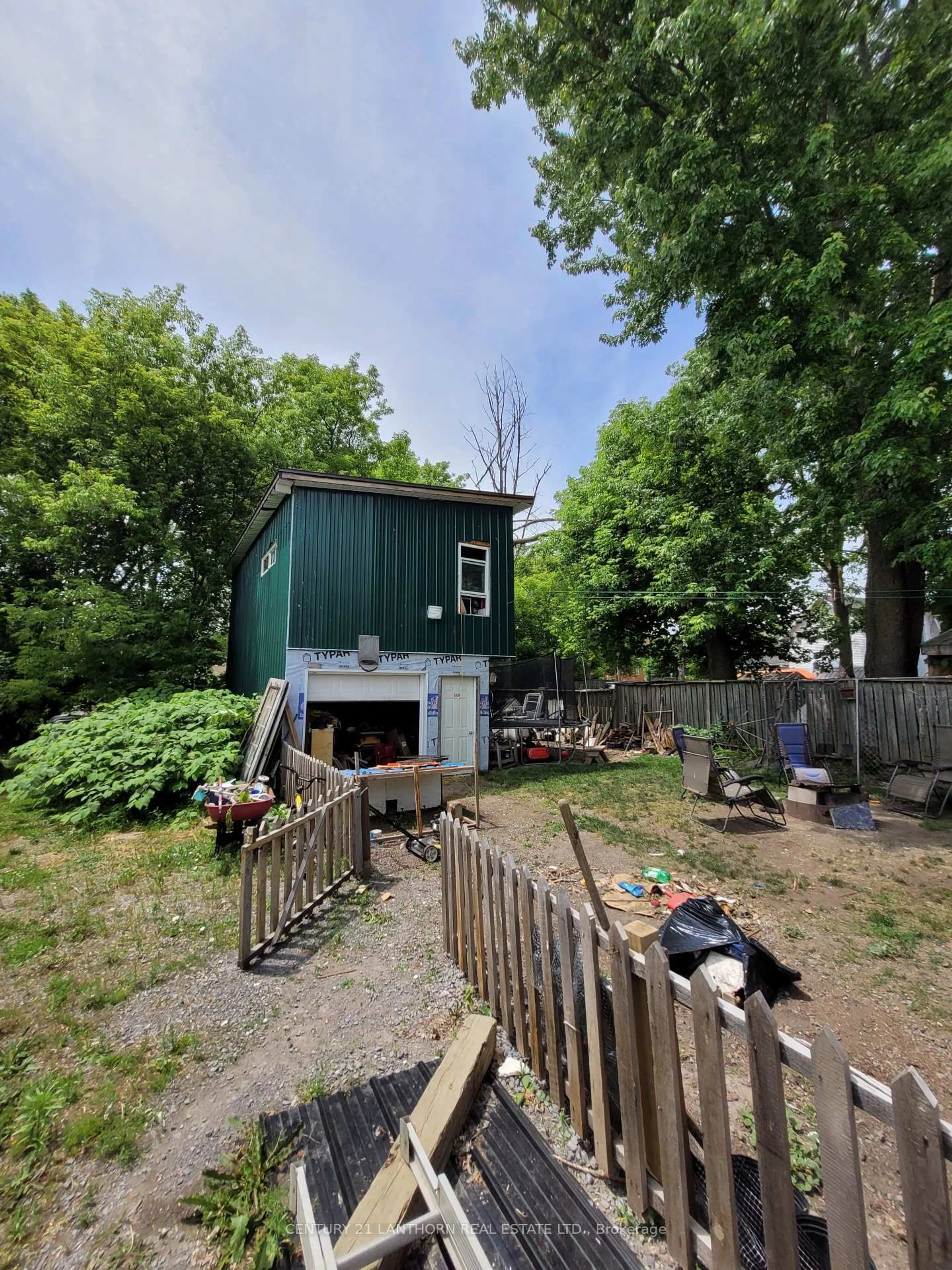 Shed for 139 Green St, Deseronto Ontario K0K 1X0