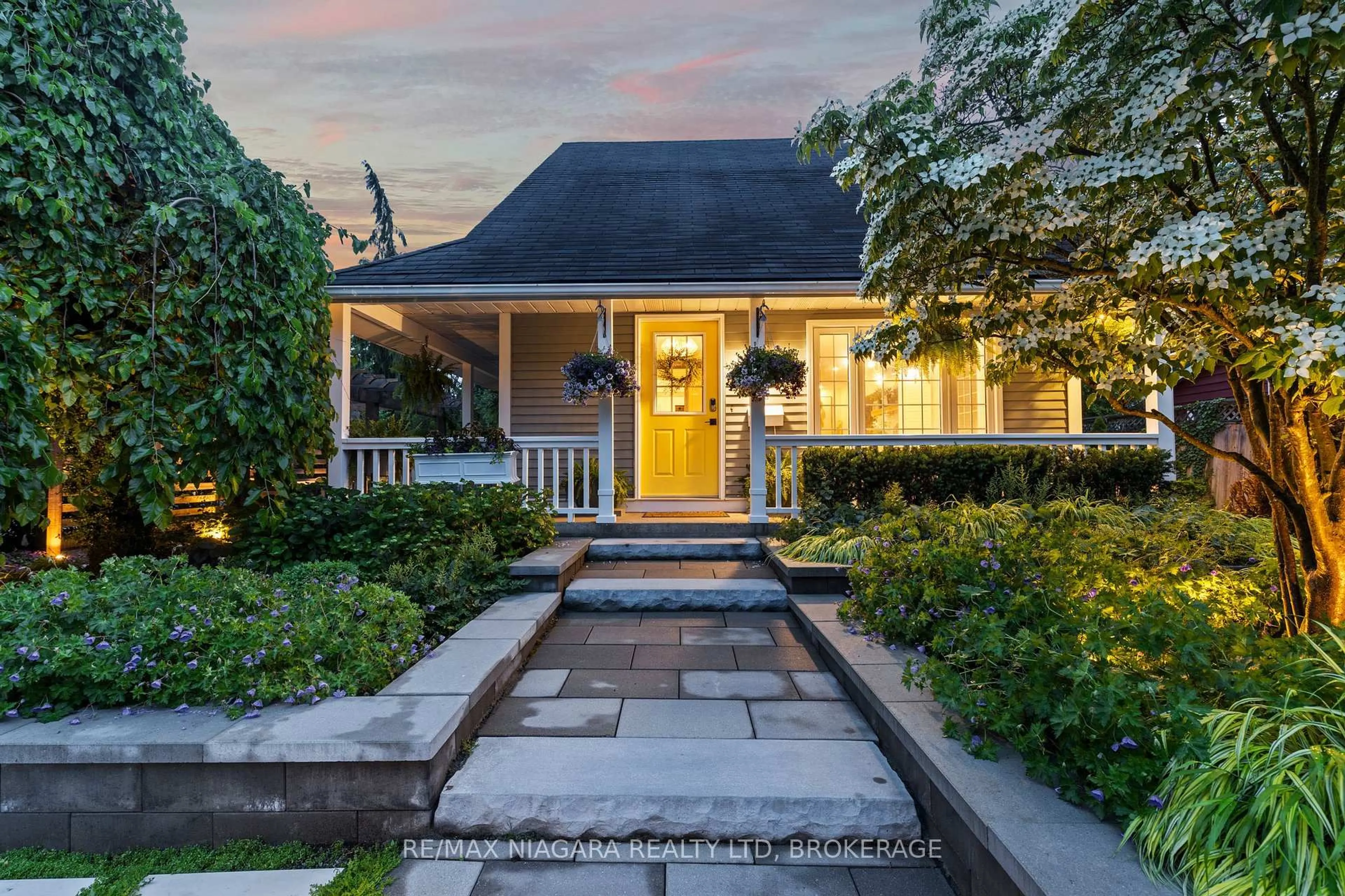 Unknown for 202 Anne St, Niagara-on-the-Lake Ontario L0S 1J0