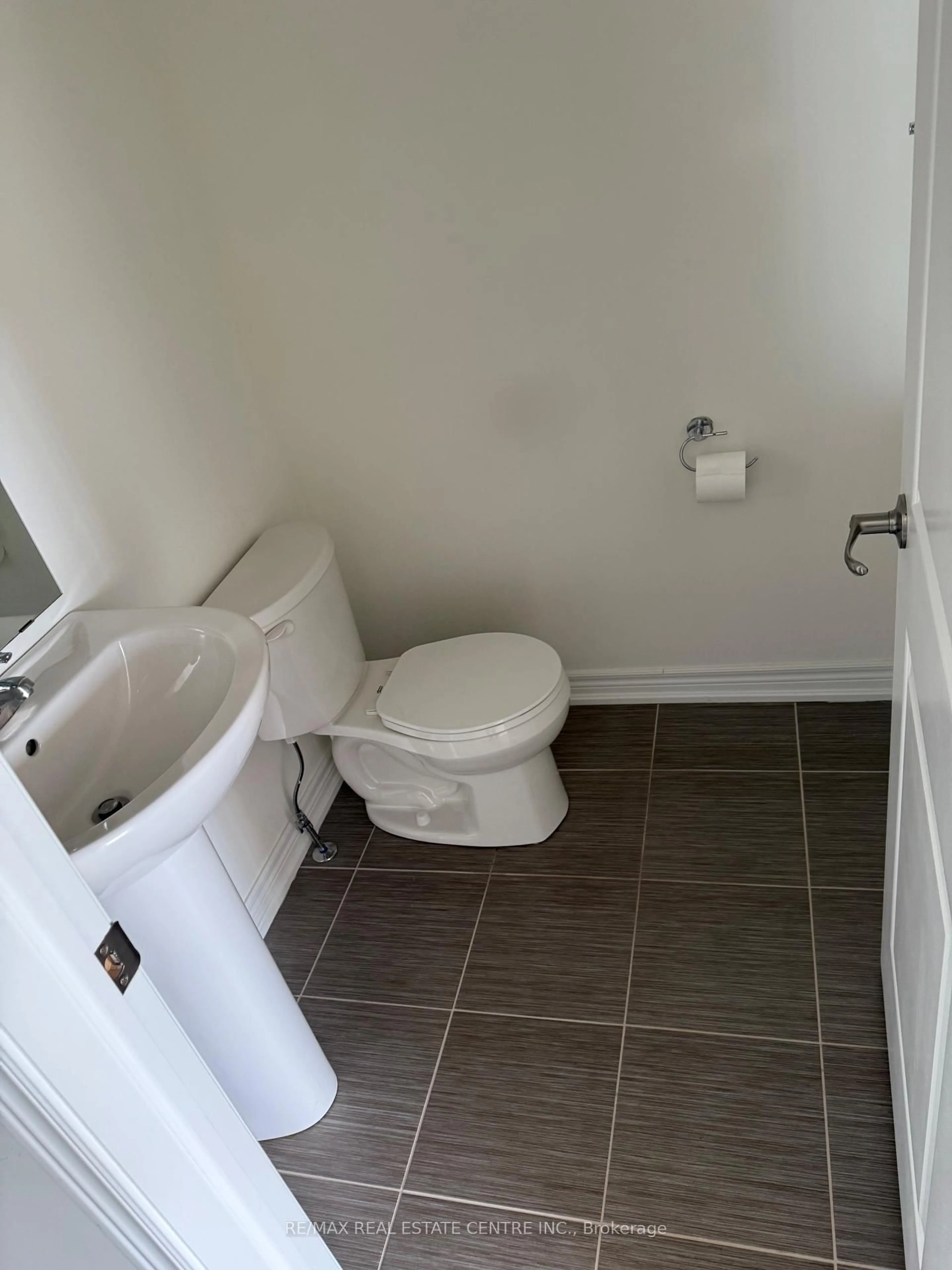 A pic of a room for 180 Sunflower Pl, Welland Ontario L3C 0H9