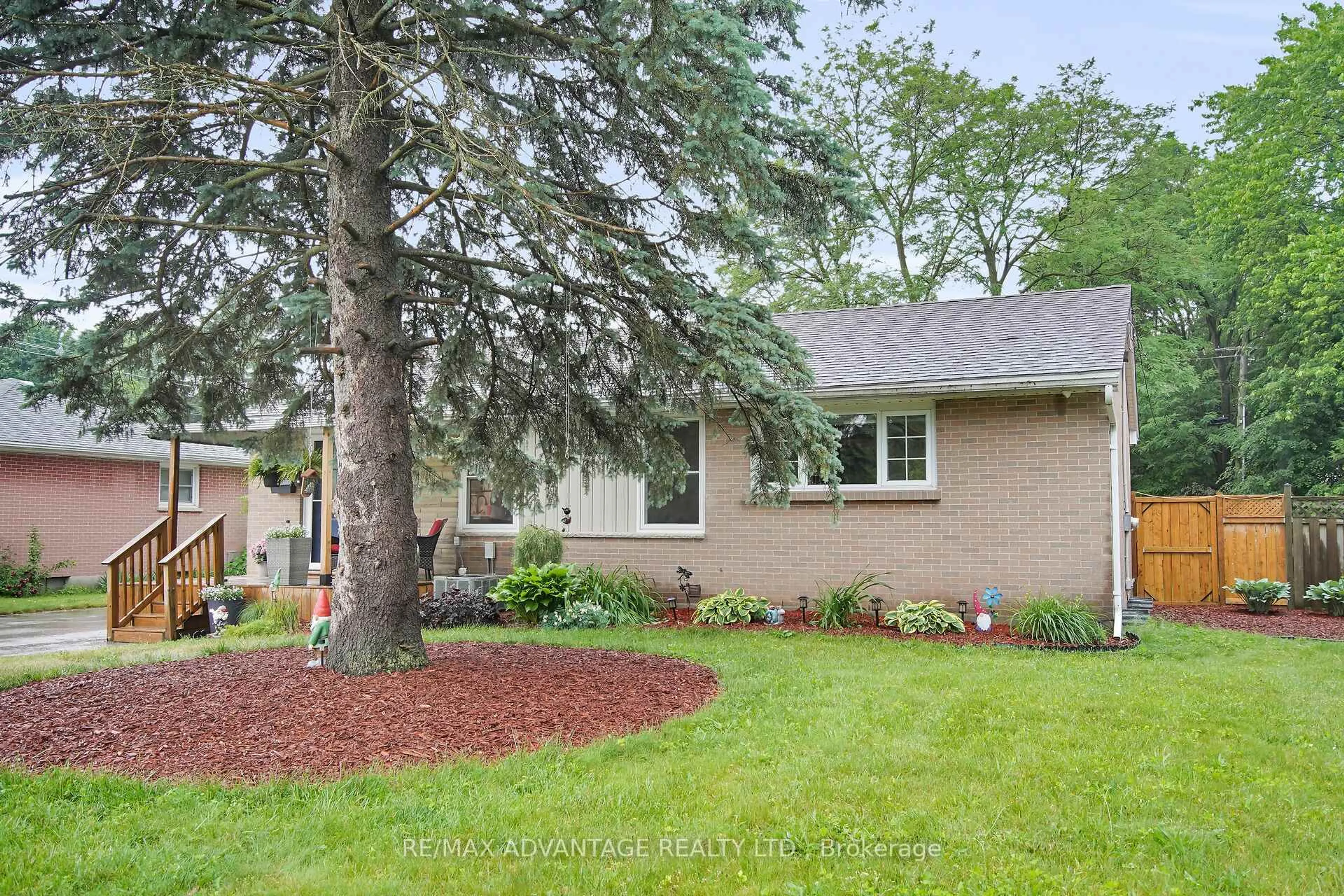 Home with brick exterior material, street for 25 Langton Rd, London East Ontario N5V 2L9