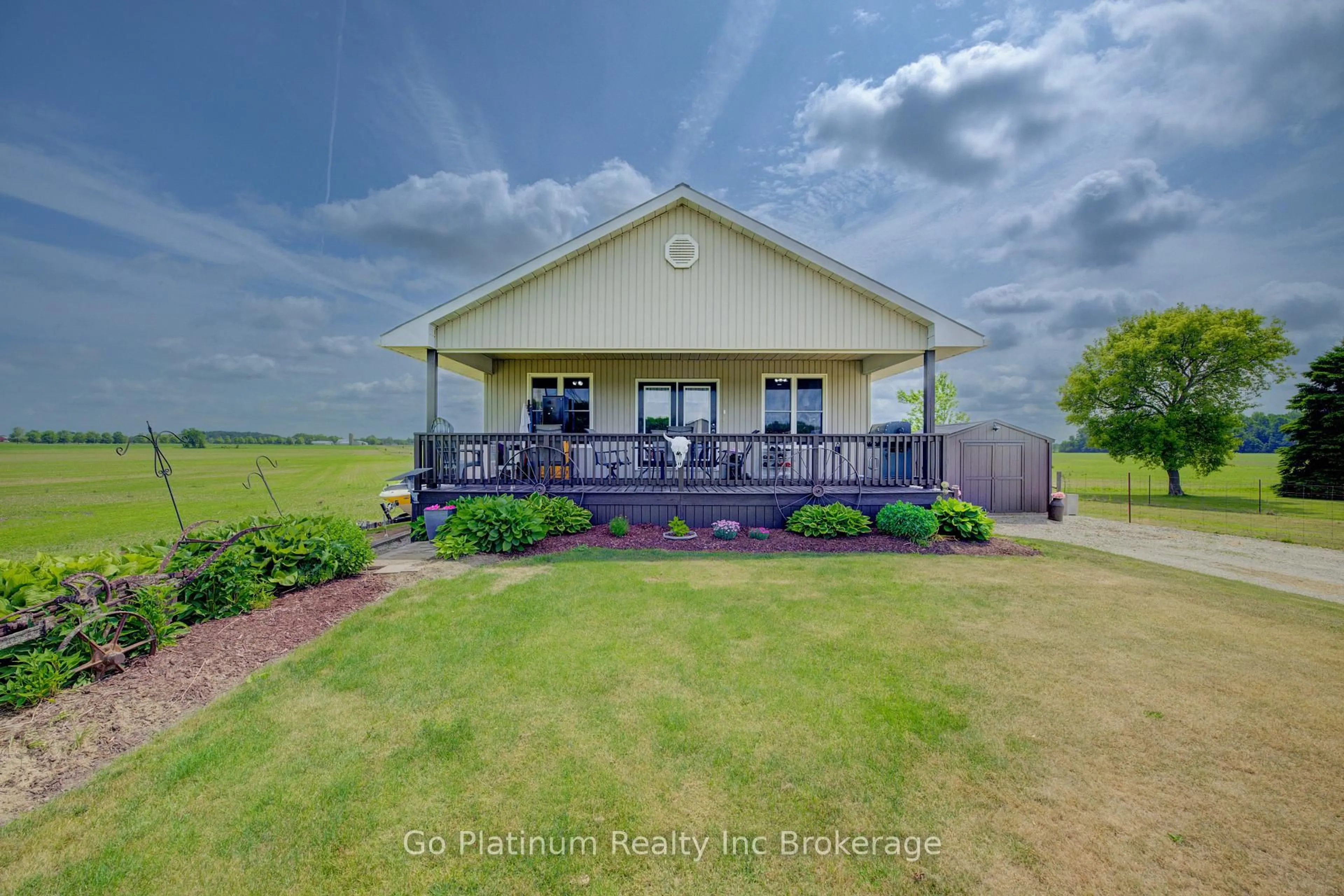 A pic from outside/outdoor area/front of a property/back of a property/a pic from drone, water/lake/river/ocean view for 733014 Pick Line, Norwich Ontario N0J 1P0