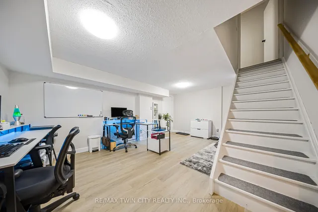 Additional property image - 391 Pioneer Dr Unit 3