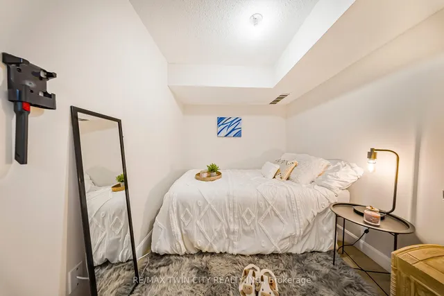 Additional property image - 391 Pioneer Dr Unit 3