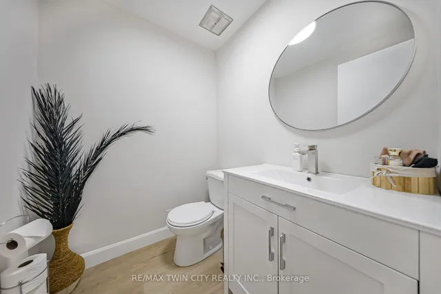 Additional property image - 391 Pioneer Dr Unit 3
