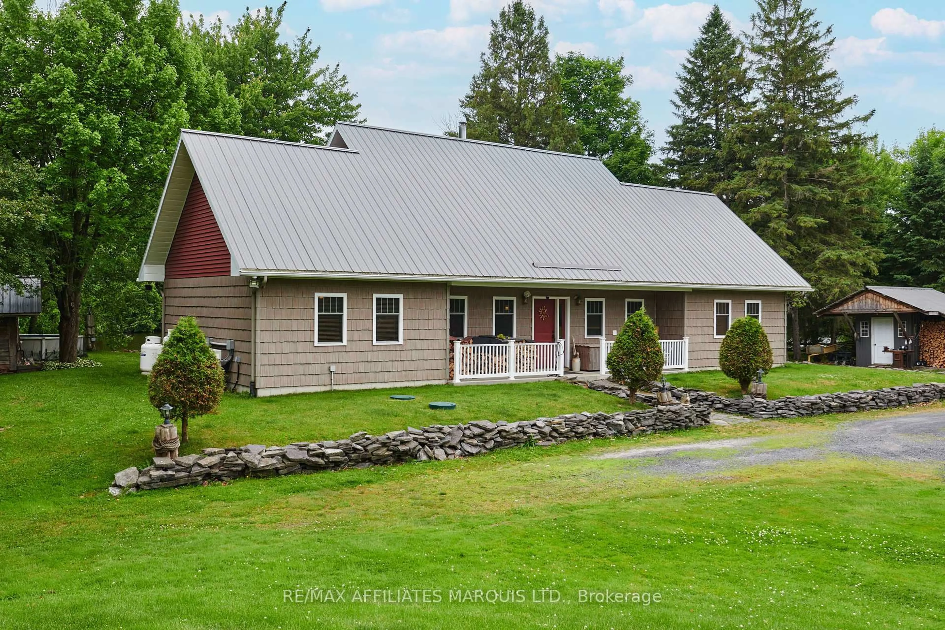 A pic from outside/outdoor area/front of a property/back of a property/a pic from drone, unknown for 20158 Celtic Lane, South Glengarry Ontario K0C 1N0