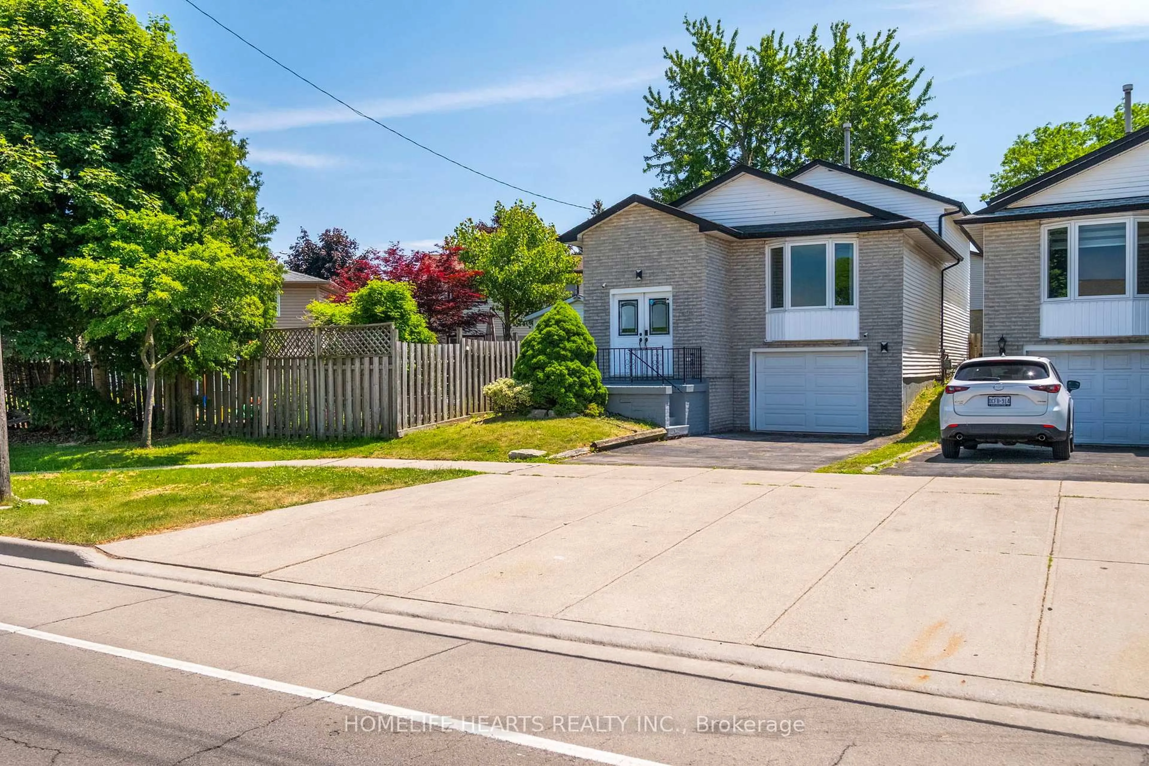 Unknown for 840 Stone Church Rd, Hamilton Ontario L8W 1A8