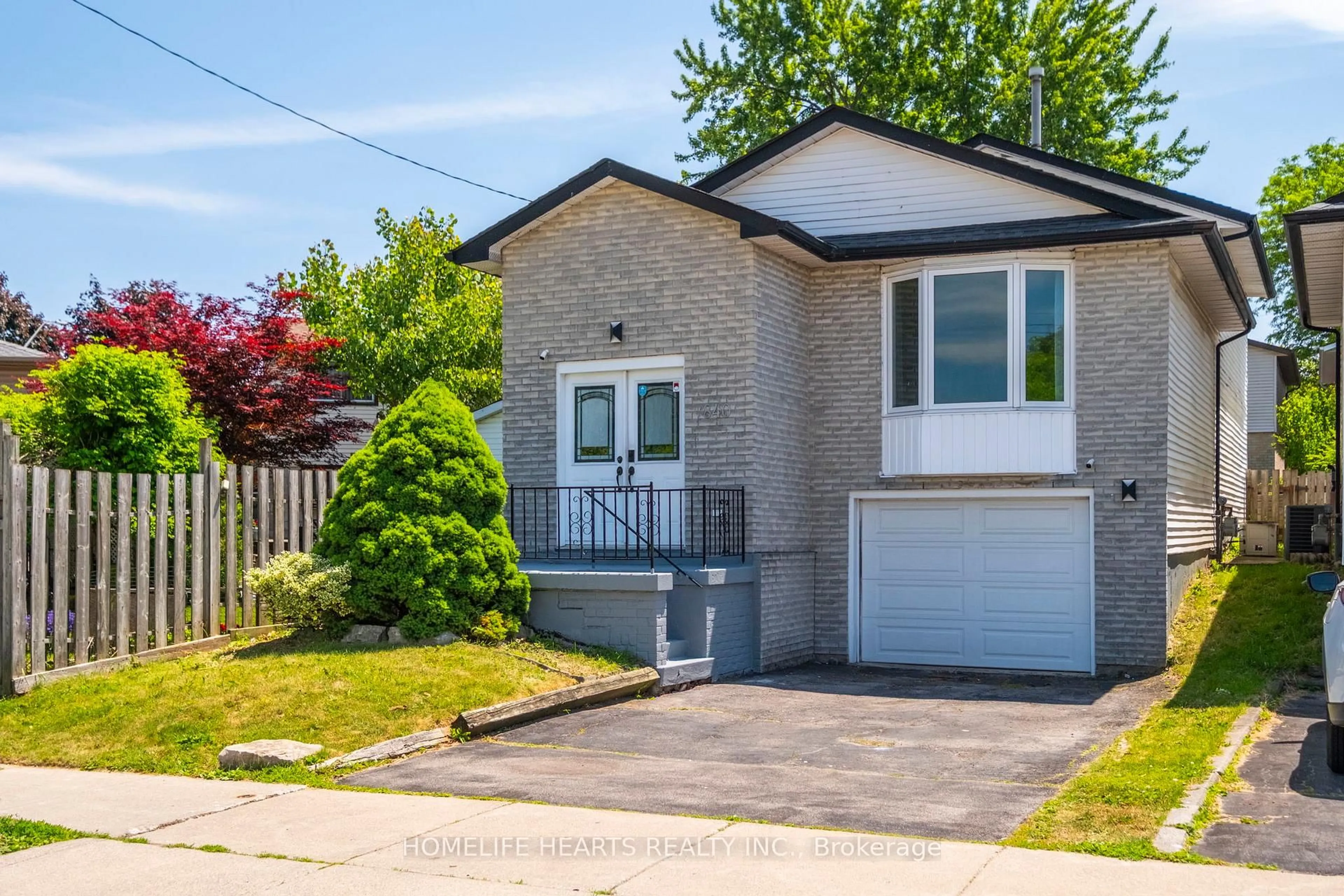 Home with brick exterior material, street for 840 Stone Church Rd, Hamilton Ontario L8W 1A8