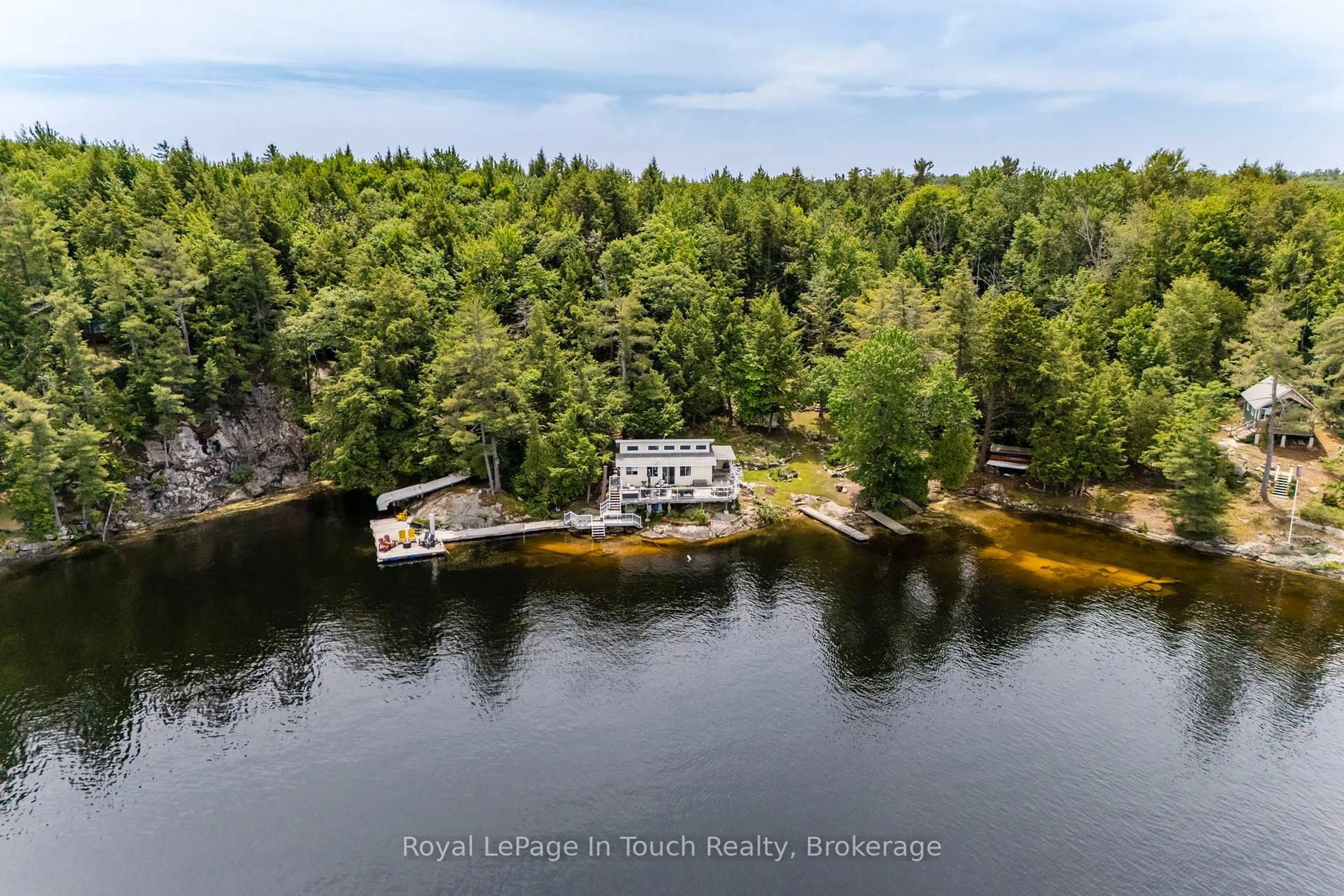 A pic from outside/outdoor area/front of a property/back of a property/a pic from drone, water/lake/river/ocean view for 4 Is 270 Georgian Bay Island, Georgian Bay Ontario L0K 1S0