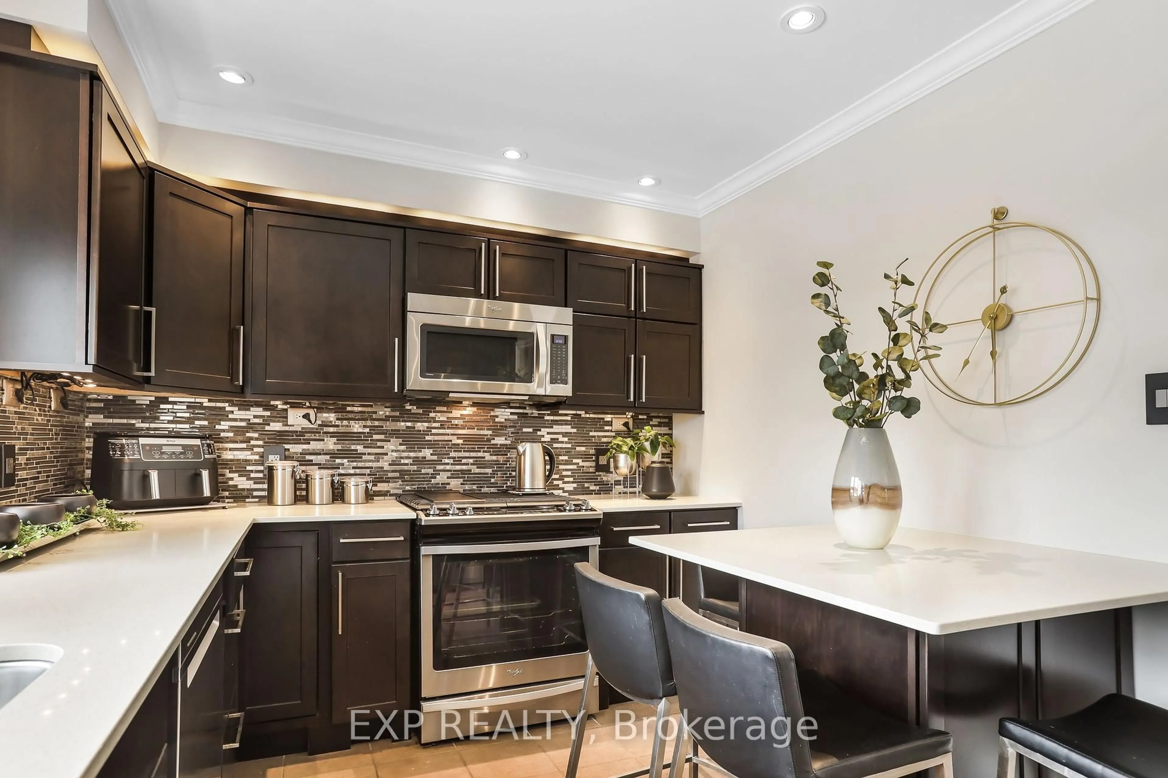 Contemporary kitchen, ceramic/tile floor for 8 Warwick Rd, Hamilton Ontario L8E 1Y3