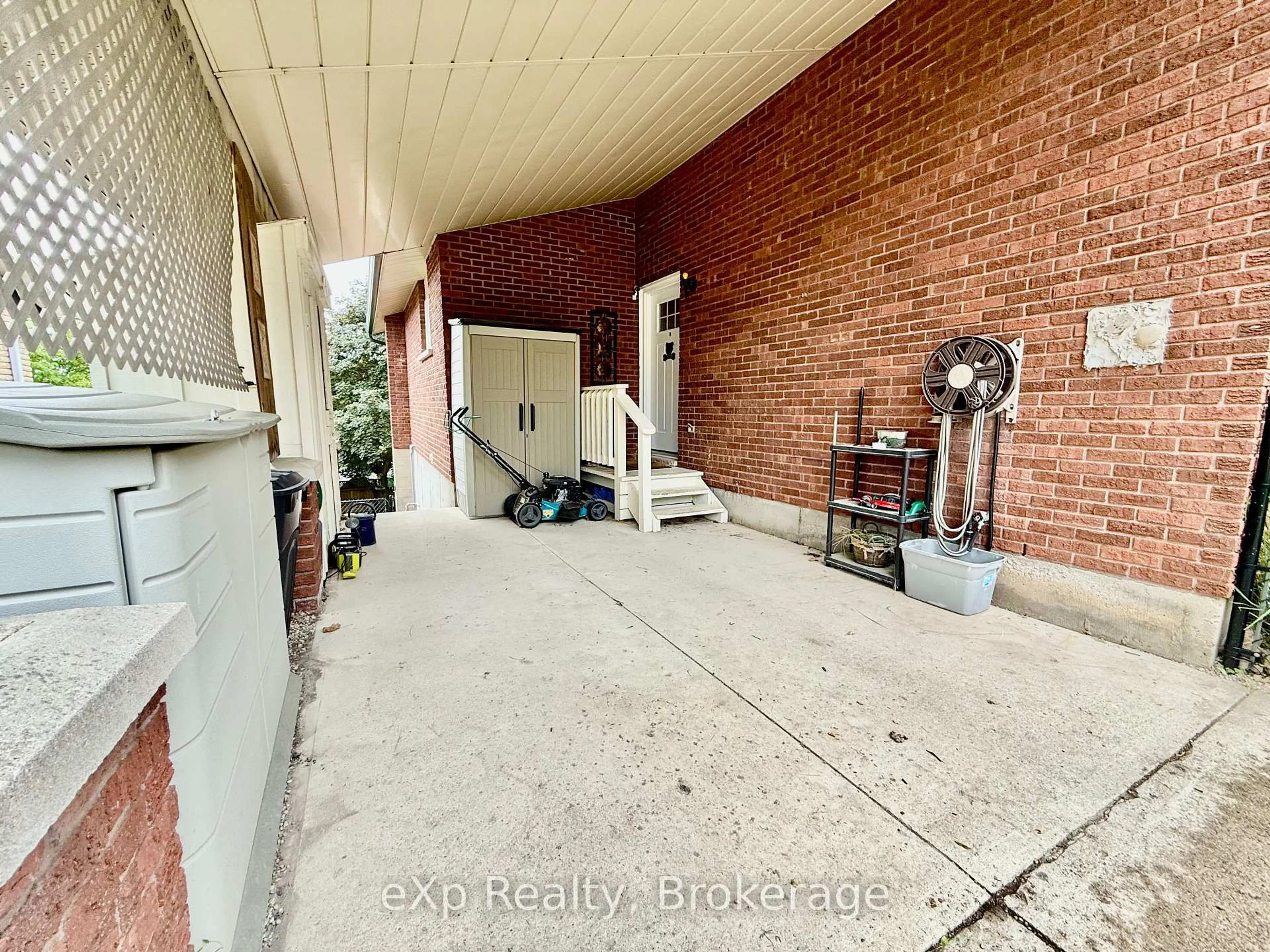 Unknown for 12 WATT St, Brockton Ontario N0G 2V0