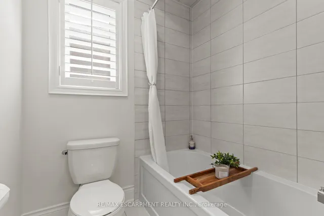 Additional property image - 263 Humphrey St