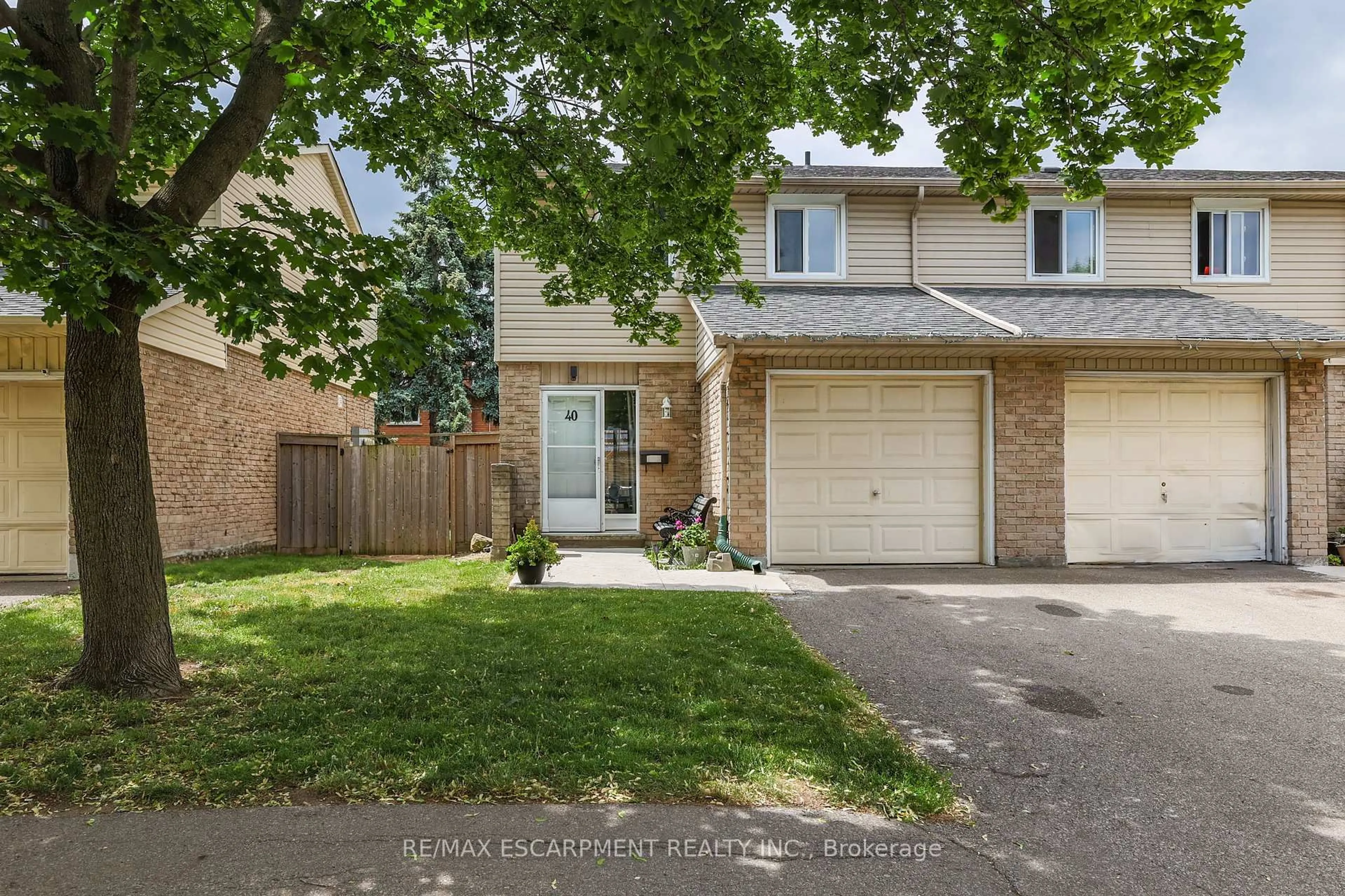Unknown for 262 Kenora Ave #40, Hamilton Ontario L8E 3Y3