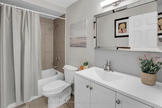 Additional property image - 262 Kenora Ave Unit 40