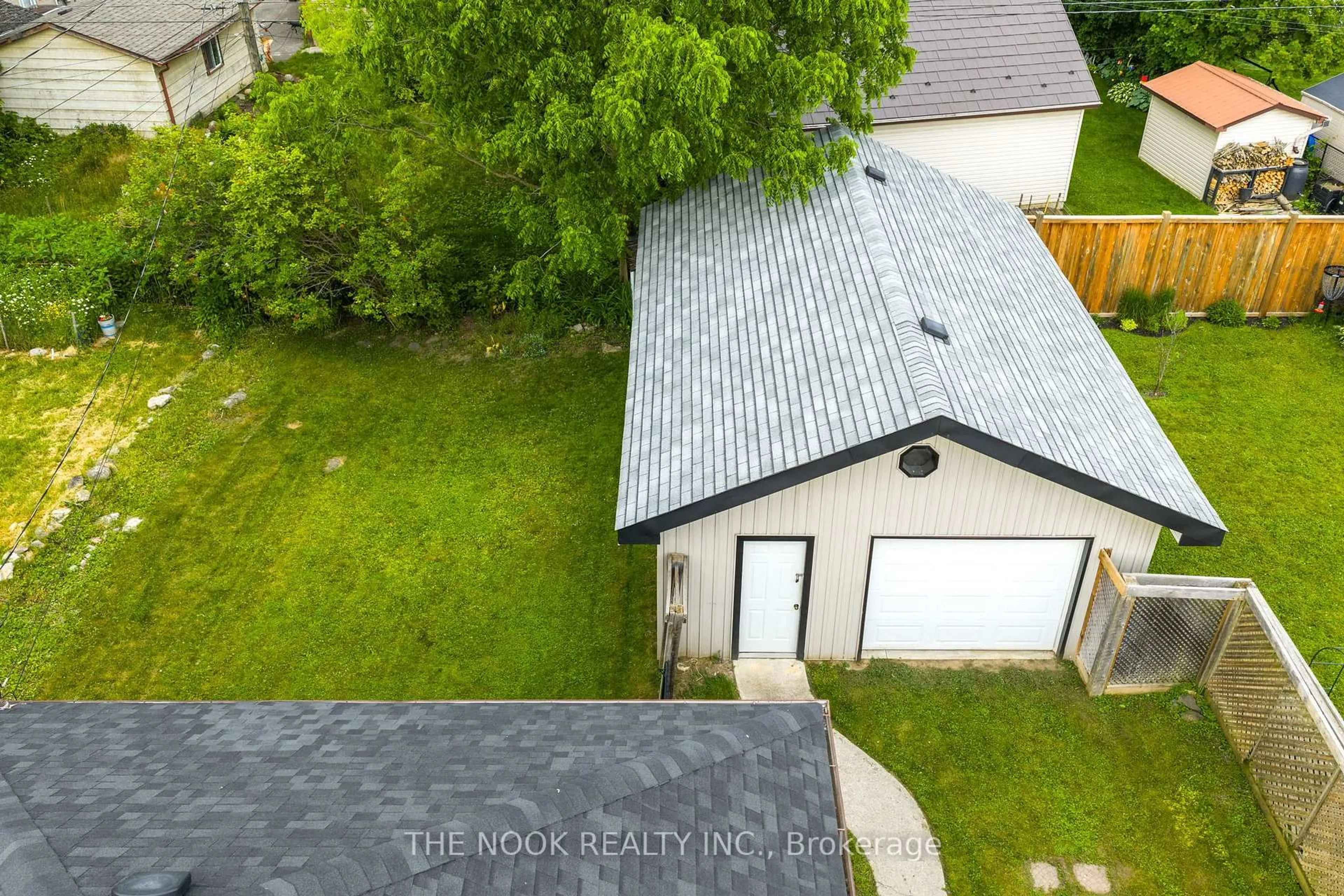 A pic from outside/outdoor area/front of a property/back of a property/a pic from drone, unknown for 818 Nicholls St, Peterborough North Ontario K9H 5T8