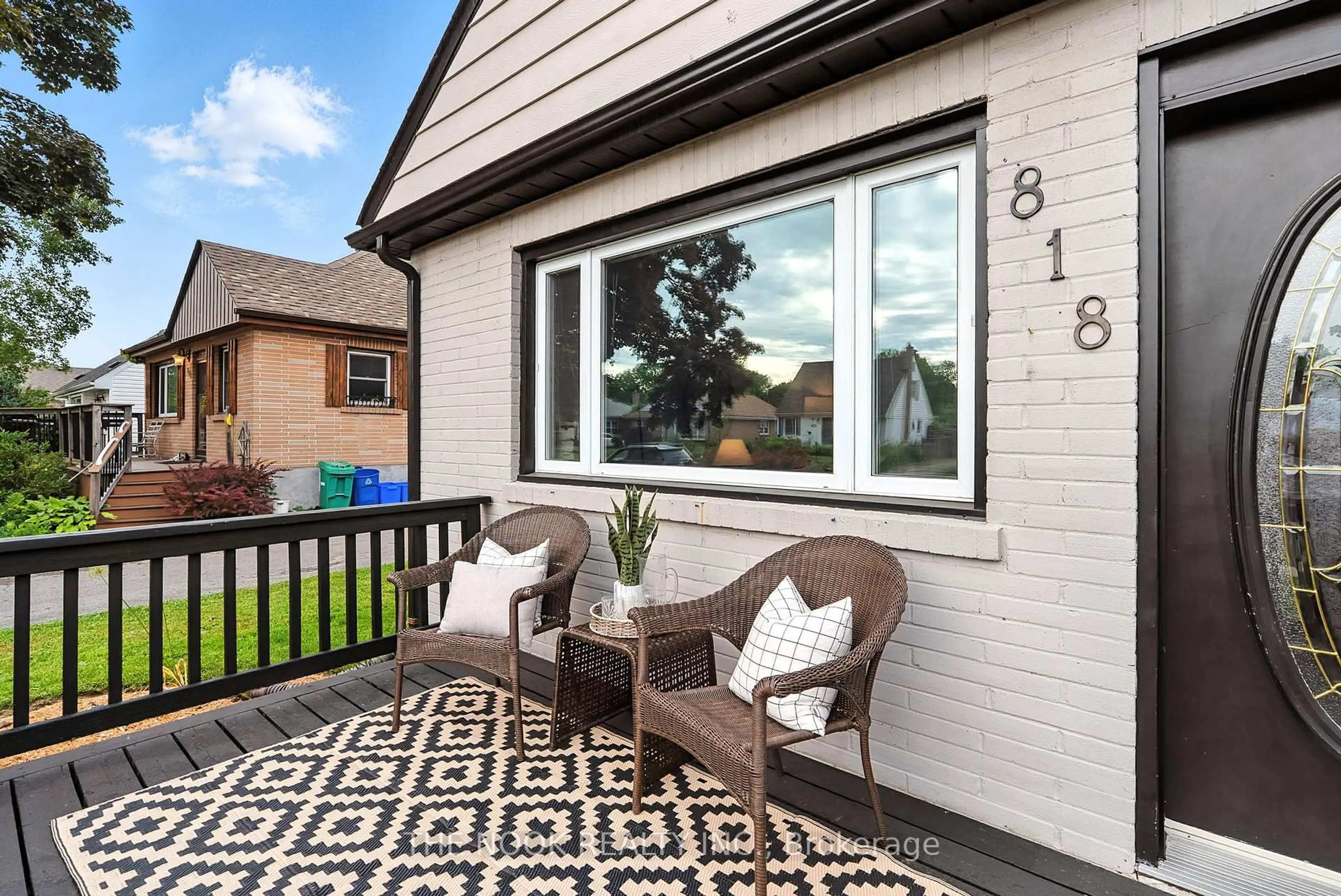 Patio, street for 818 Nicholls St, Peterborough North Ontario K9H 5T8